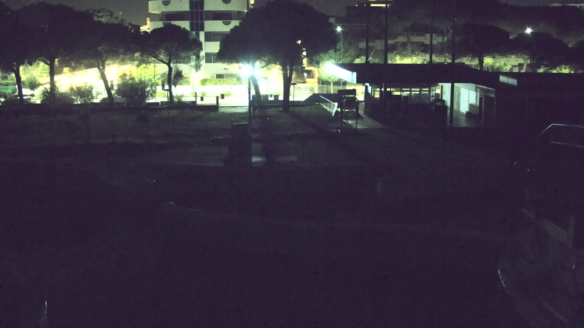 Webcam en vivo Grado: Vistas de la playa y del parque acuático en tiempo real