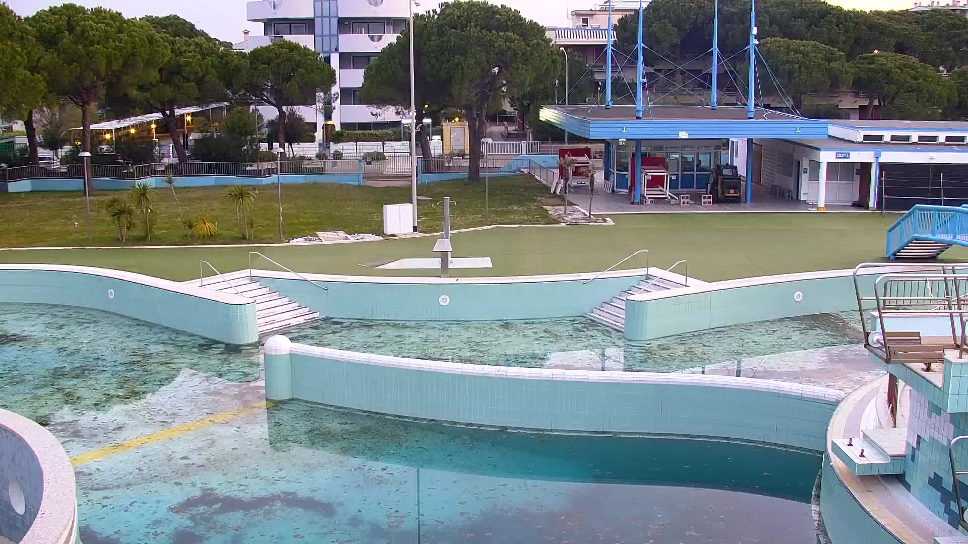 Spletna kamera v živo Grado: Pogledi na plažo in vodni park v realnem času