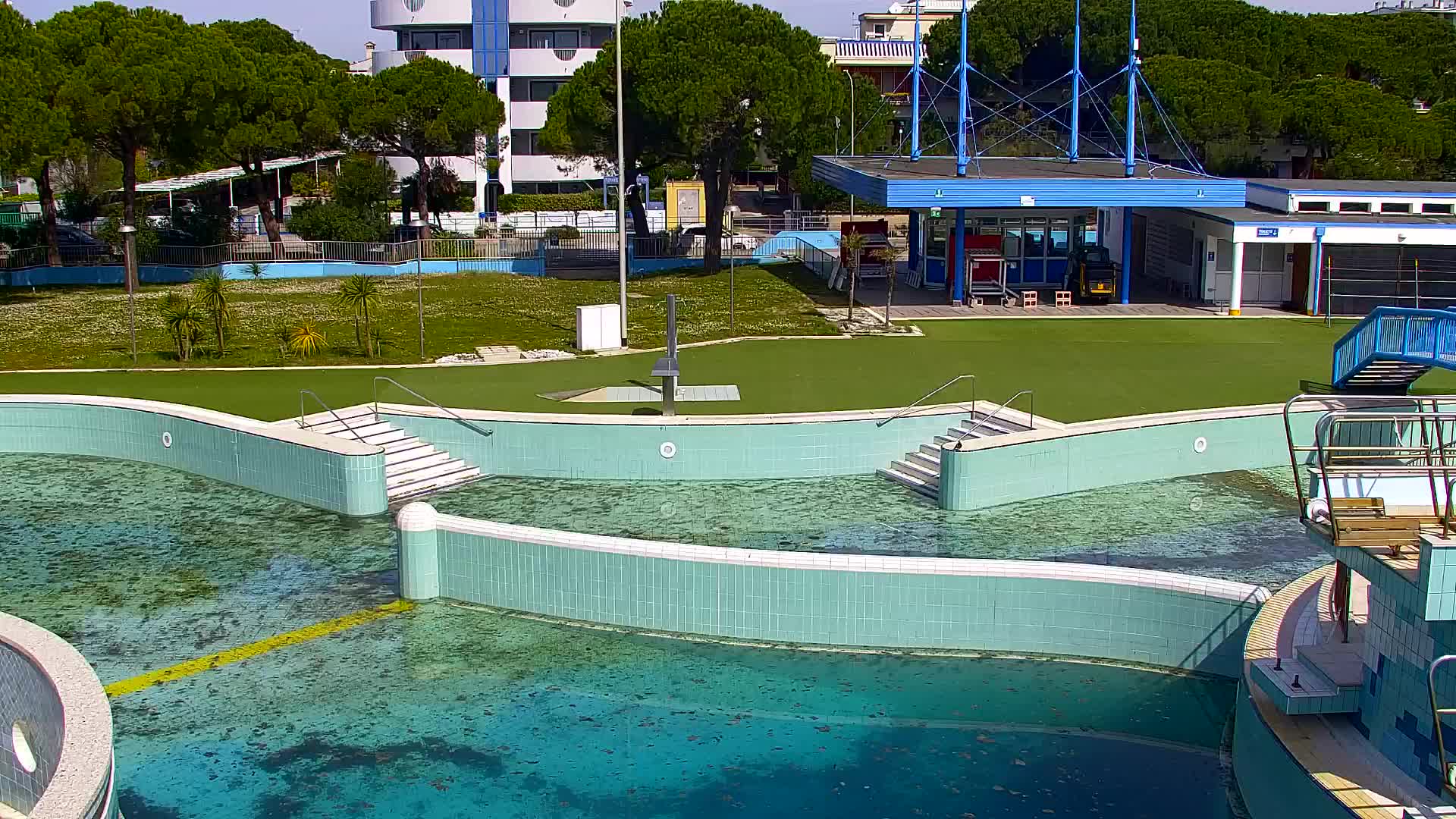 Webcam en vivo Grado: Vistas de la playa y del parque acuático en tiempo real