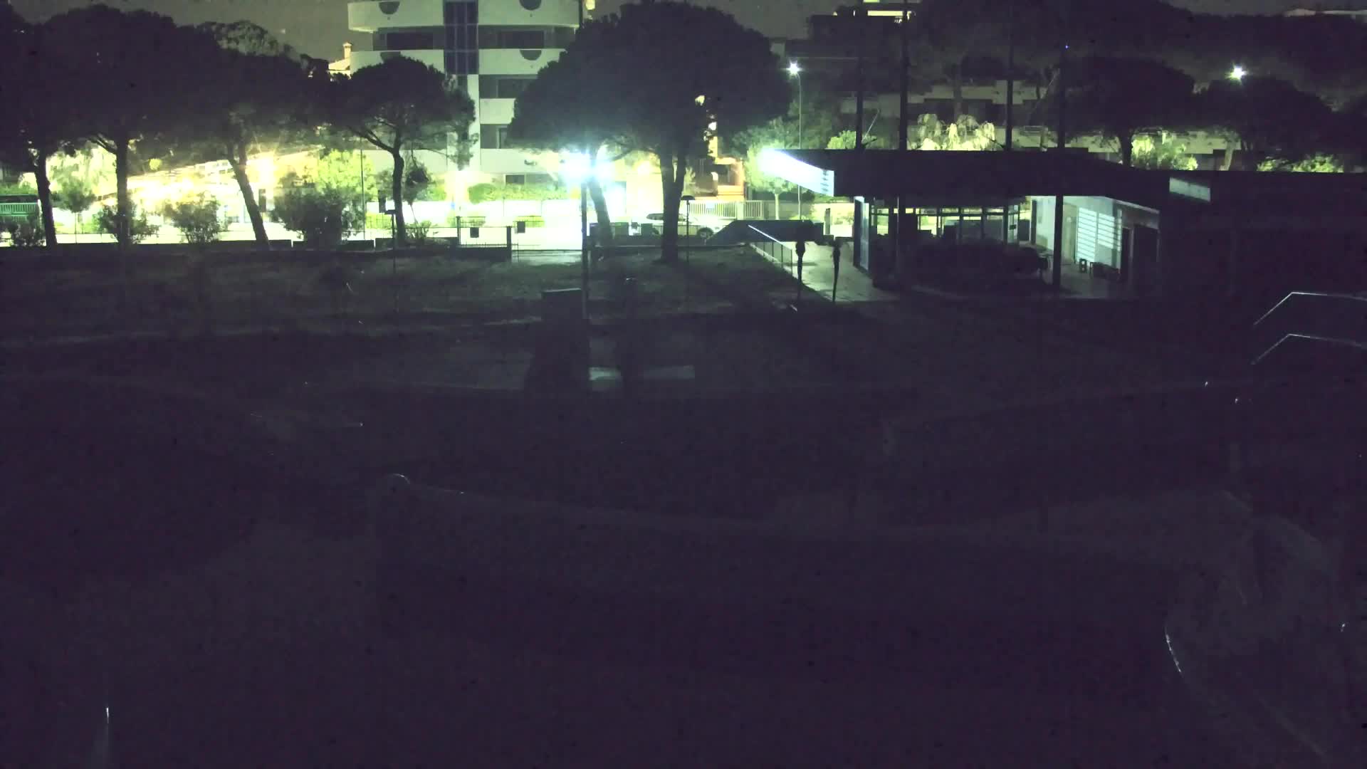 Webcam en vivo Grado: Vistas de la playa y del parque acuático en tiempo real