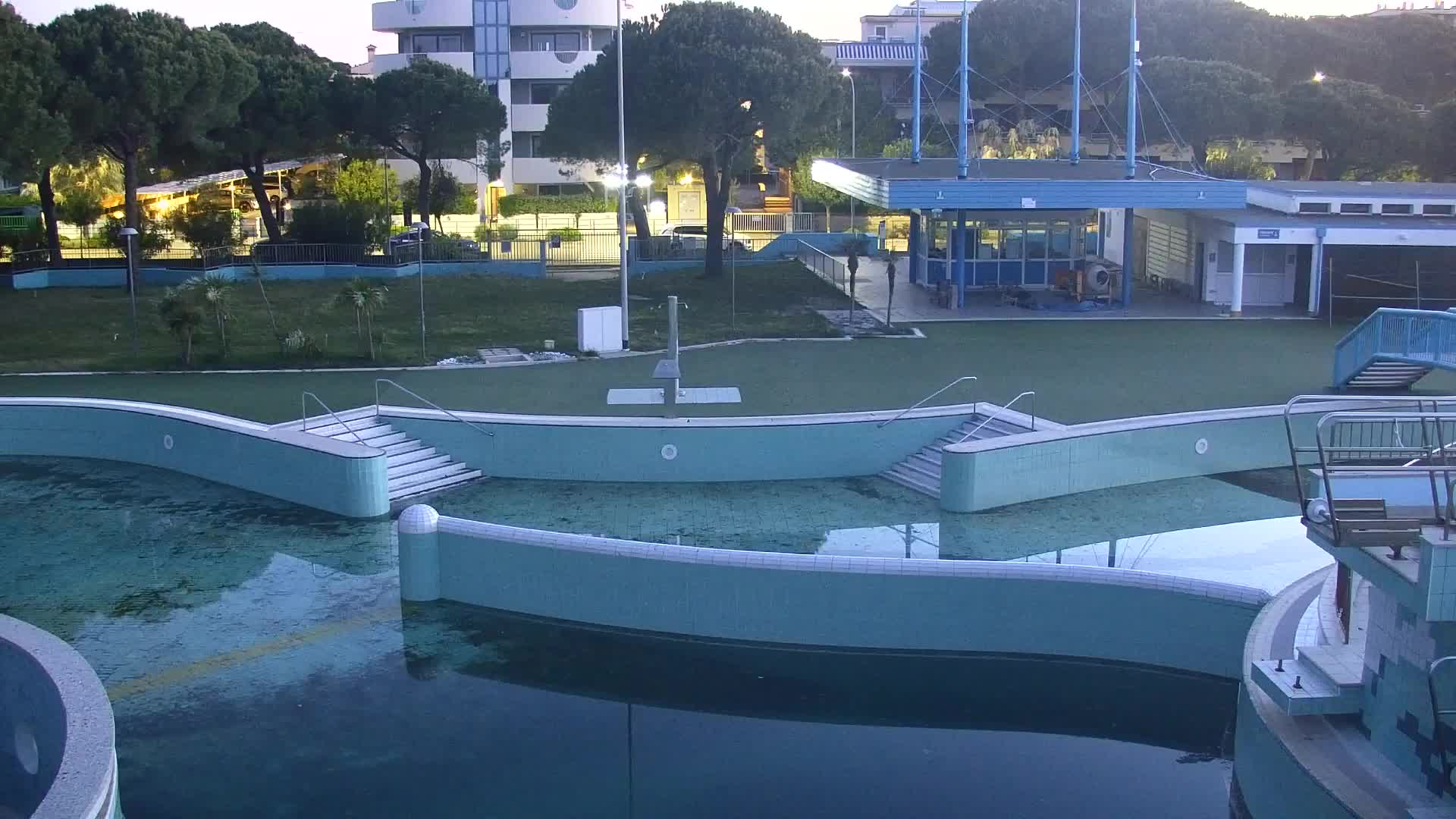 Webcam en vivo Grado: Vistas de la playa y del parque acuático en tiempo real
