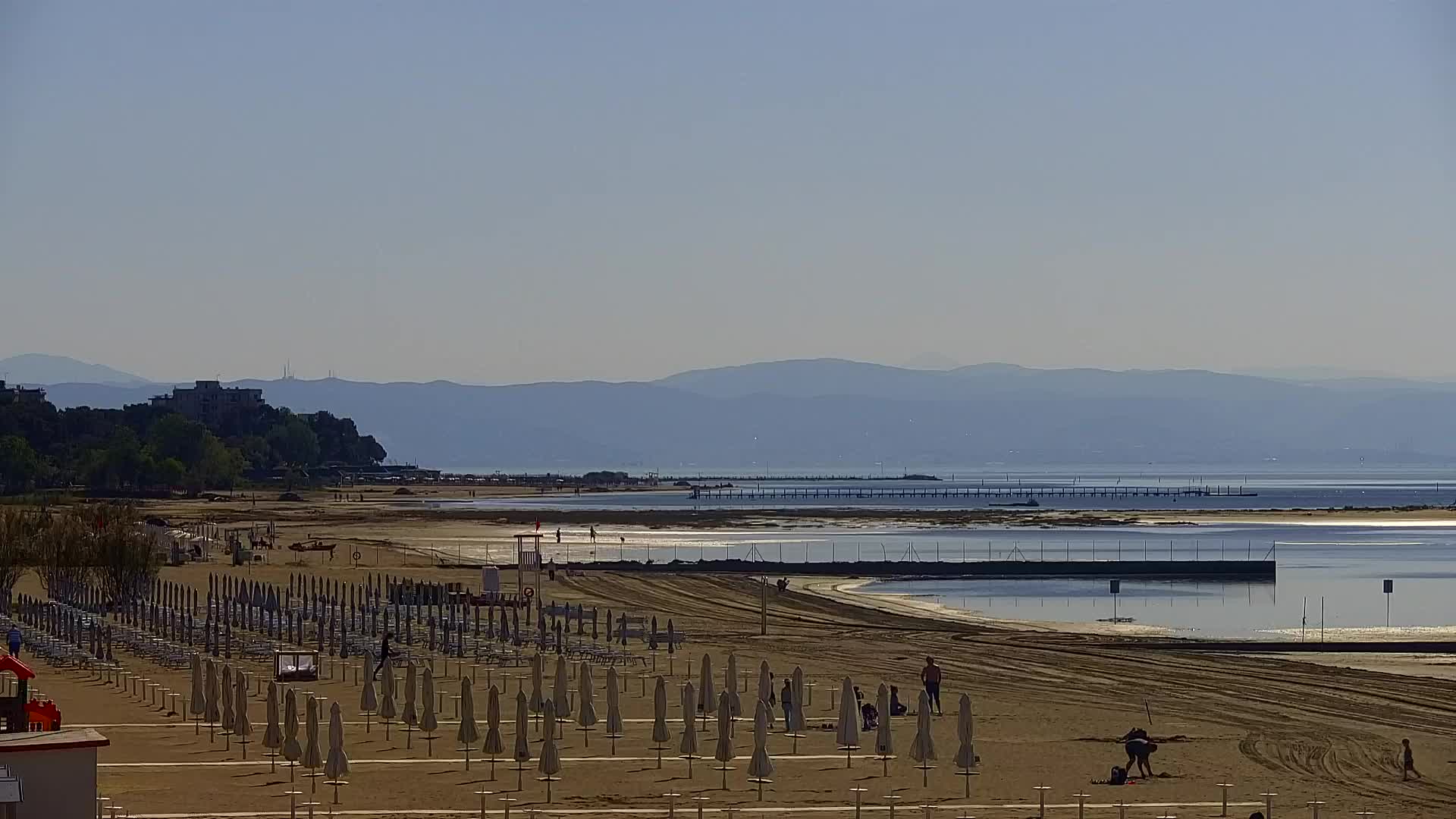 Grado Beach and Aquapark Views in Real Time