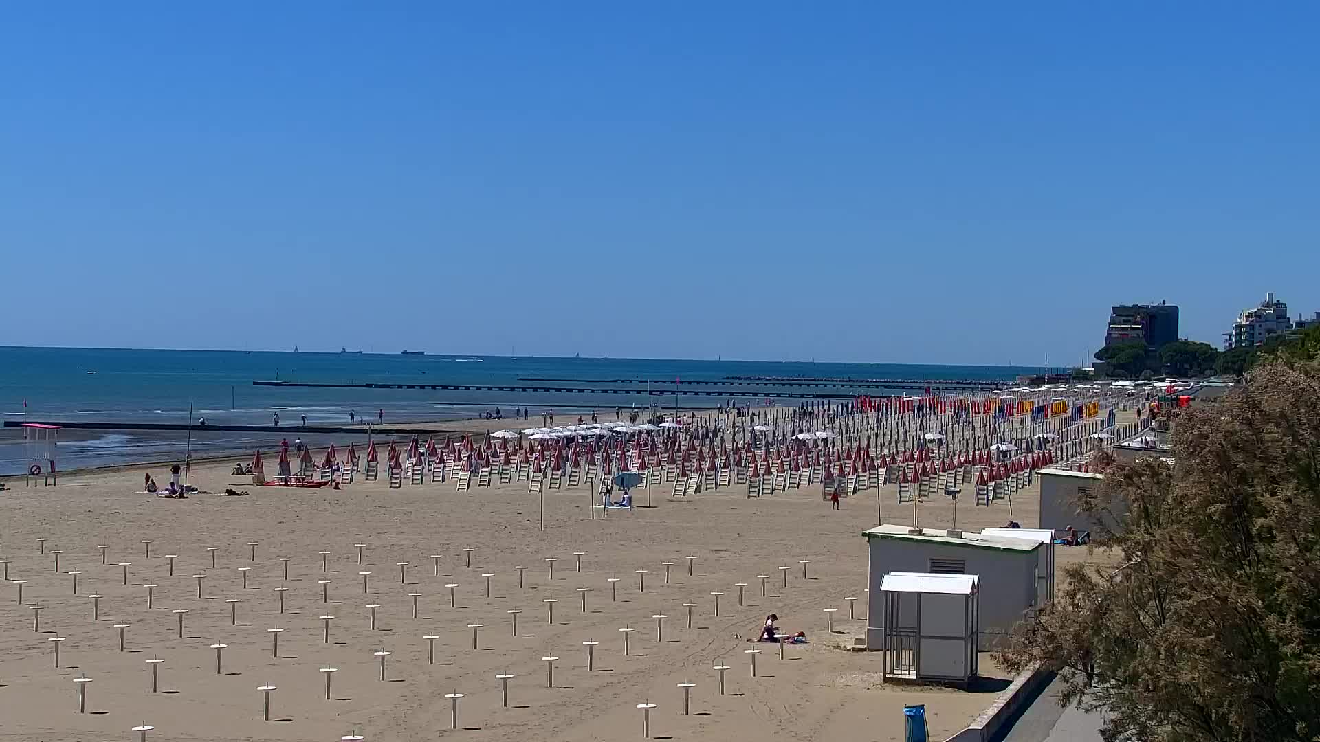 Spletna kamera v živo Grado: Pogledi na plažo in vodni park v realnem času