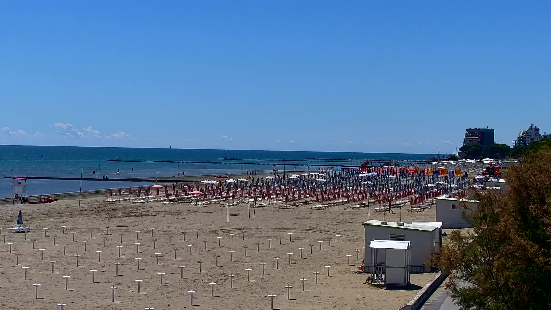 Spletna kamera v živo Grado: Pogledi na plažo in vodni park v realnem času