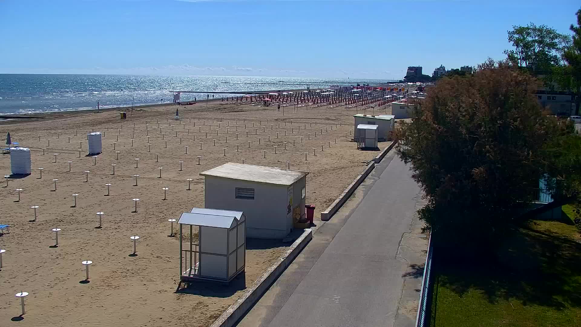 Webcam en vivo Grado: Vistas de la playa y del parque acuático en tiempo real