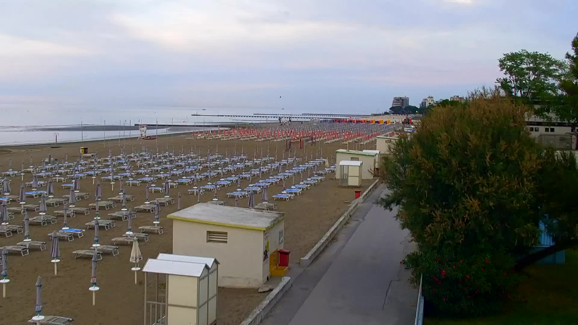 Grado Beach and Aquapark Views in Real Time