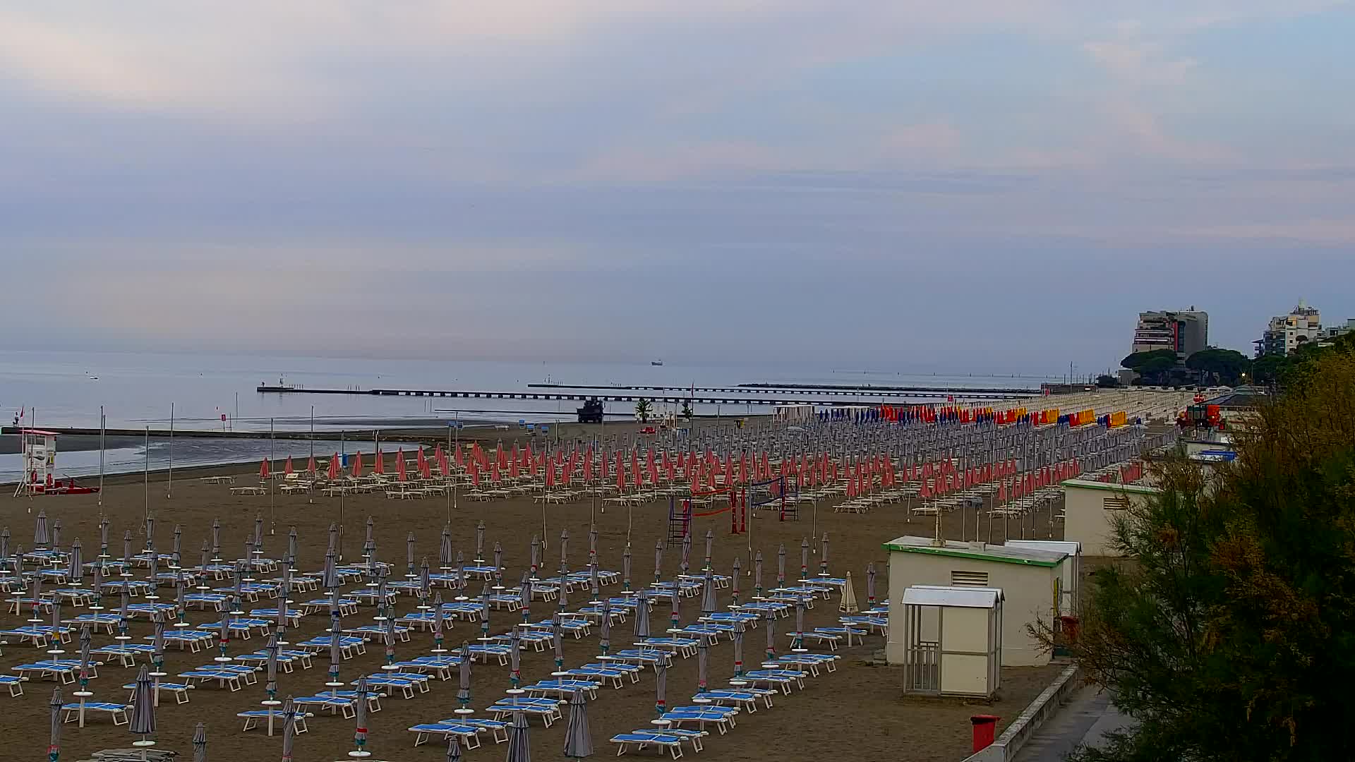 Grado Beach and Aquapark Views in Real Time