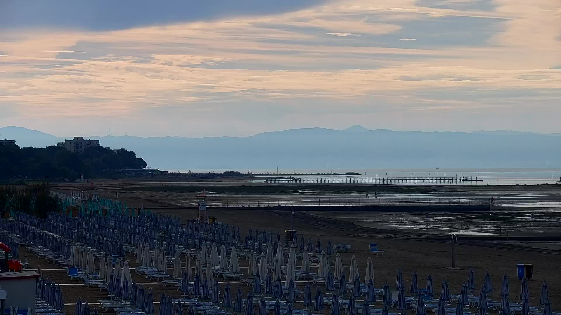 Grado Beach and Aquapark Views in Real Time