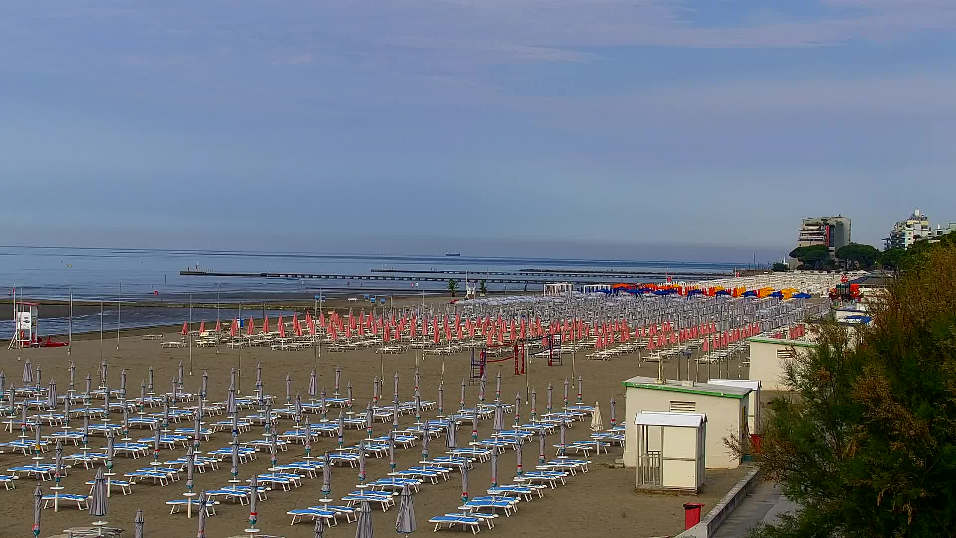 Spletna kamera v živo Grado: Pogledi na plažo in vodni park v realnem času