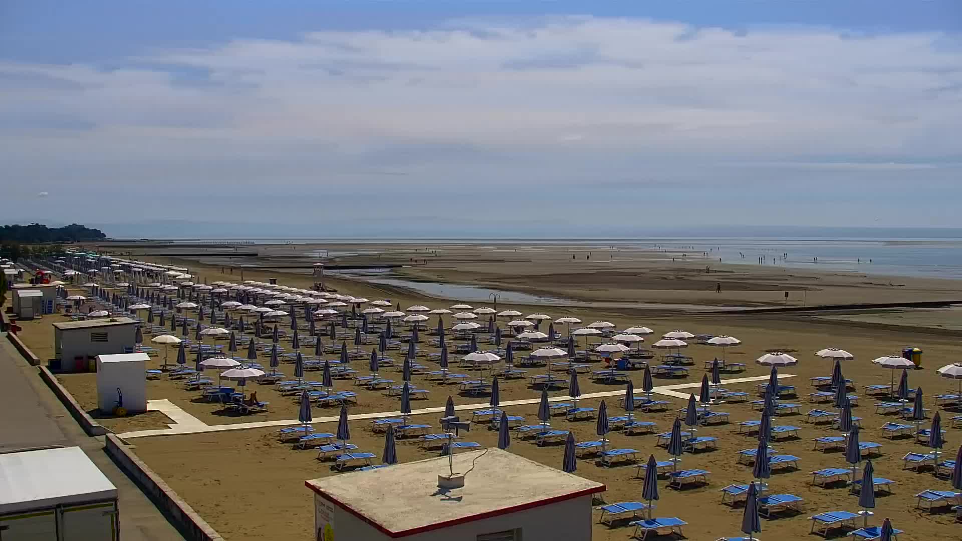 Webcam en vivo Grado: Vistas de la playa y del parque acuático en tiempo real
