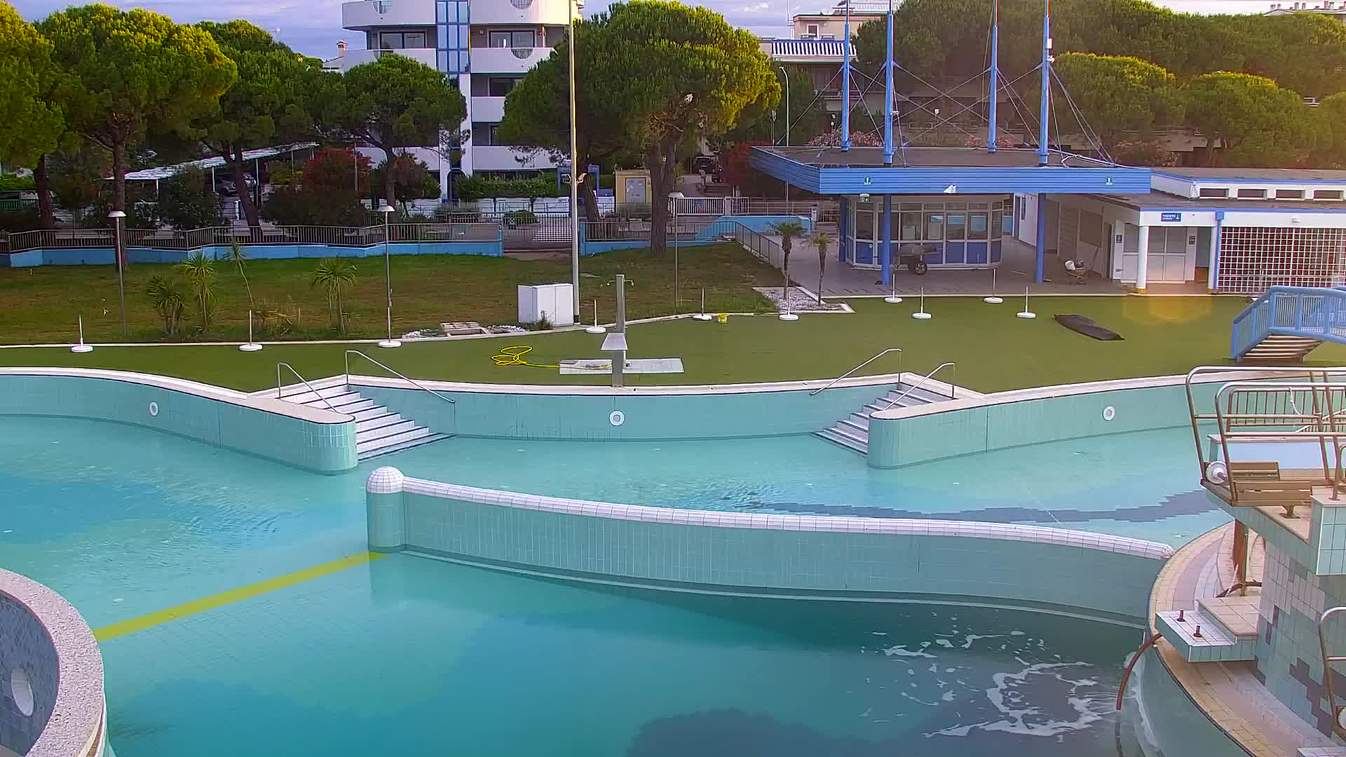 Spletna kamera v živo Grado: Pogledi na plažo in vodni park v realnem času