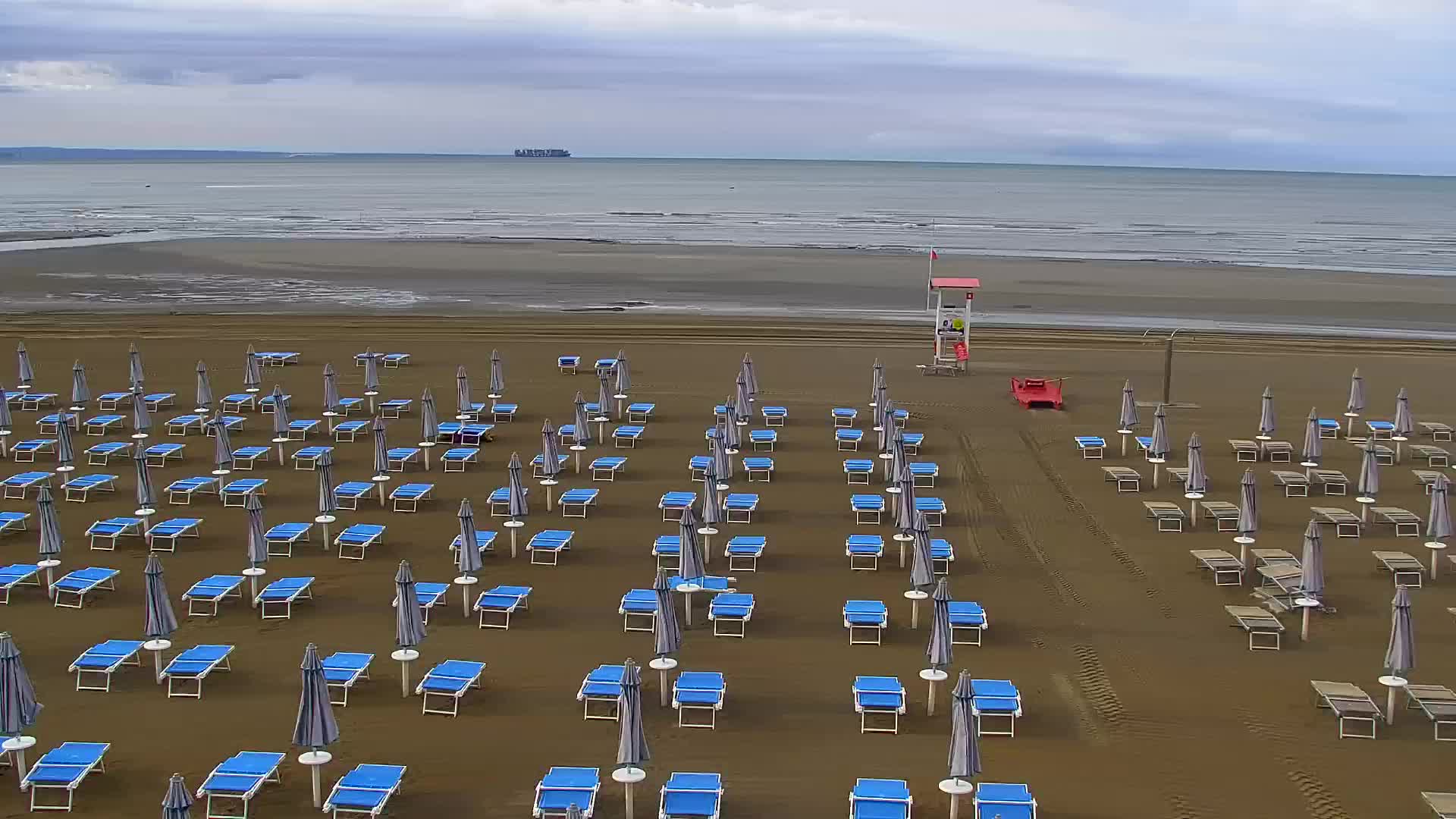 Spletna kamera v živo Grado: Pogledi na plažo in vodni park v realnem času