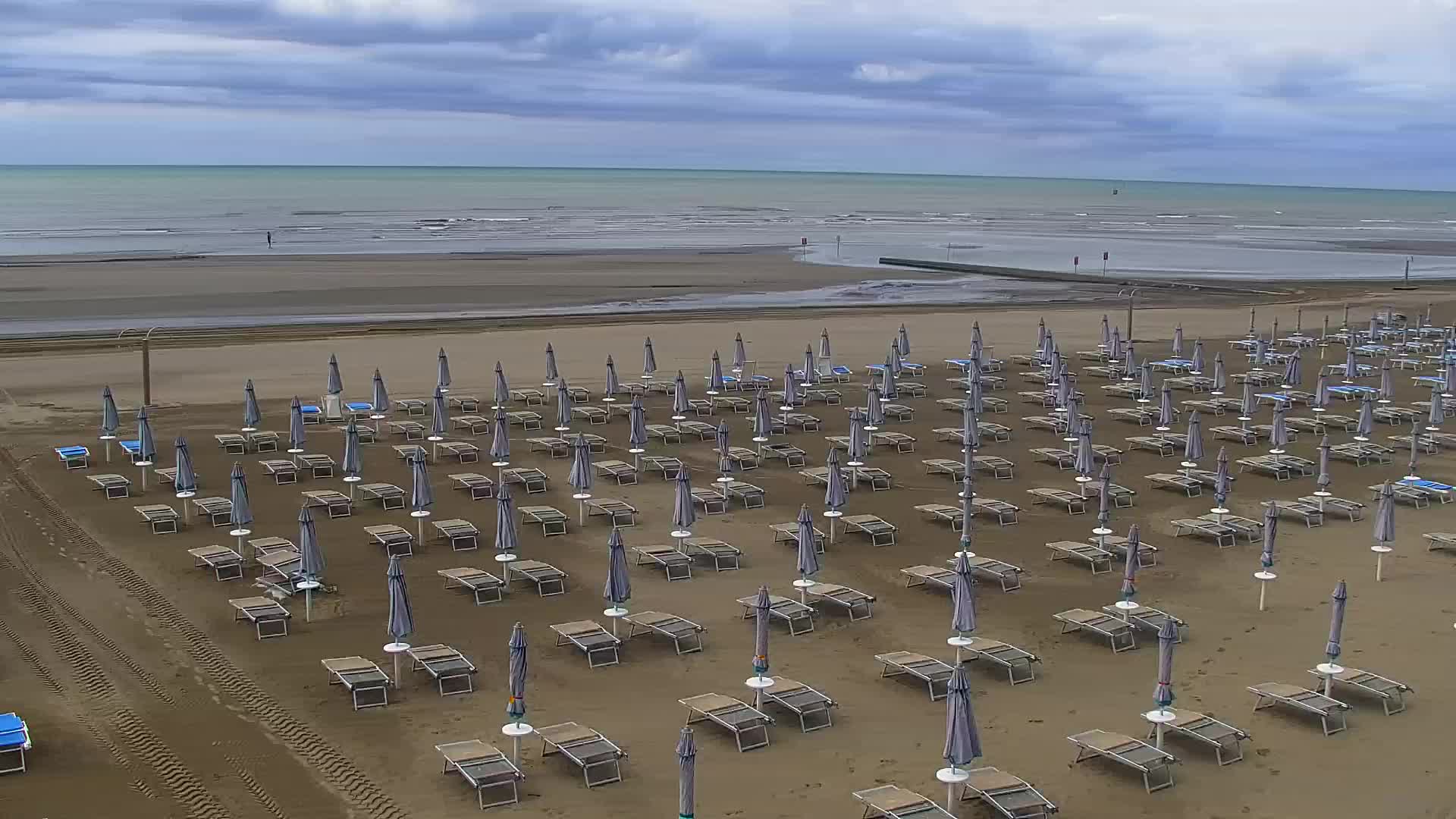 Grado Beach and Aquapark Views in Real Time