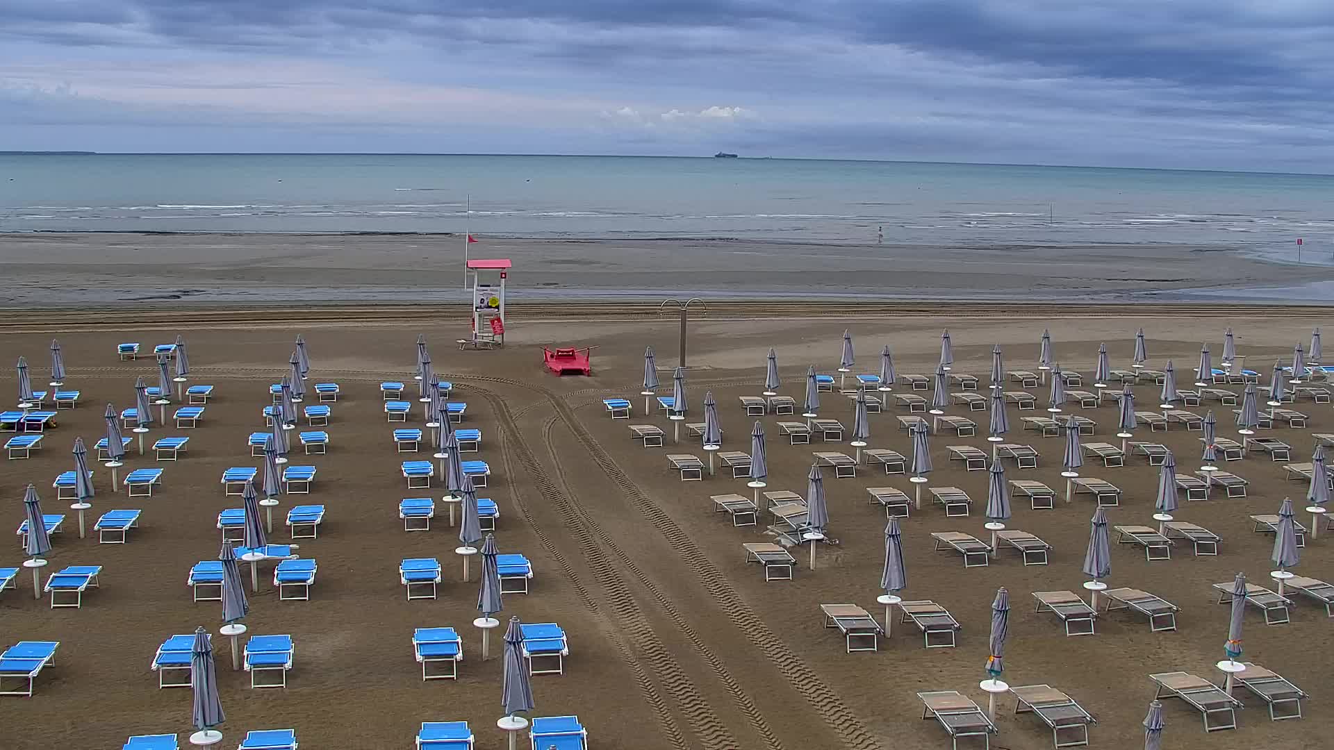 Grado Beach and Aquapark Views in Real Time