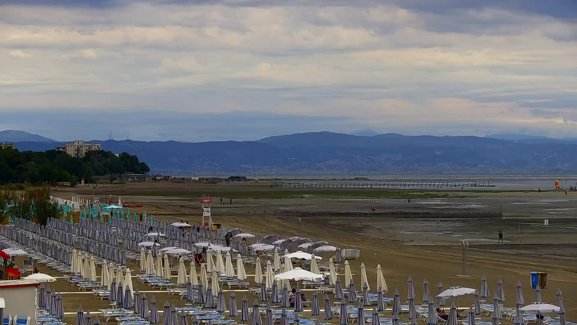 Grado Beach and Aquapark Views in Real Time