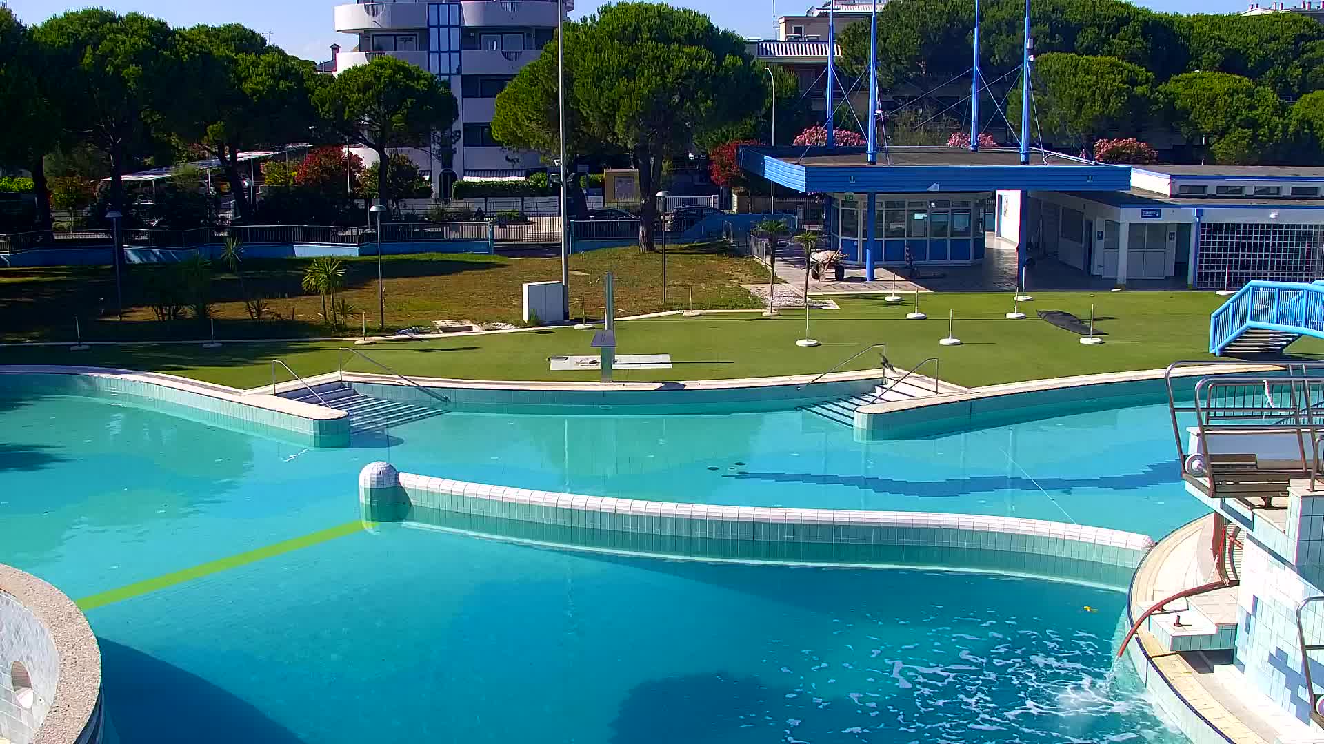 Webcam en vivo Grado: Vistas de la playa y del parque acuático en tiempo real