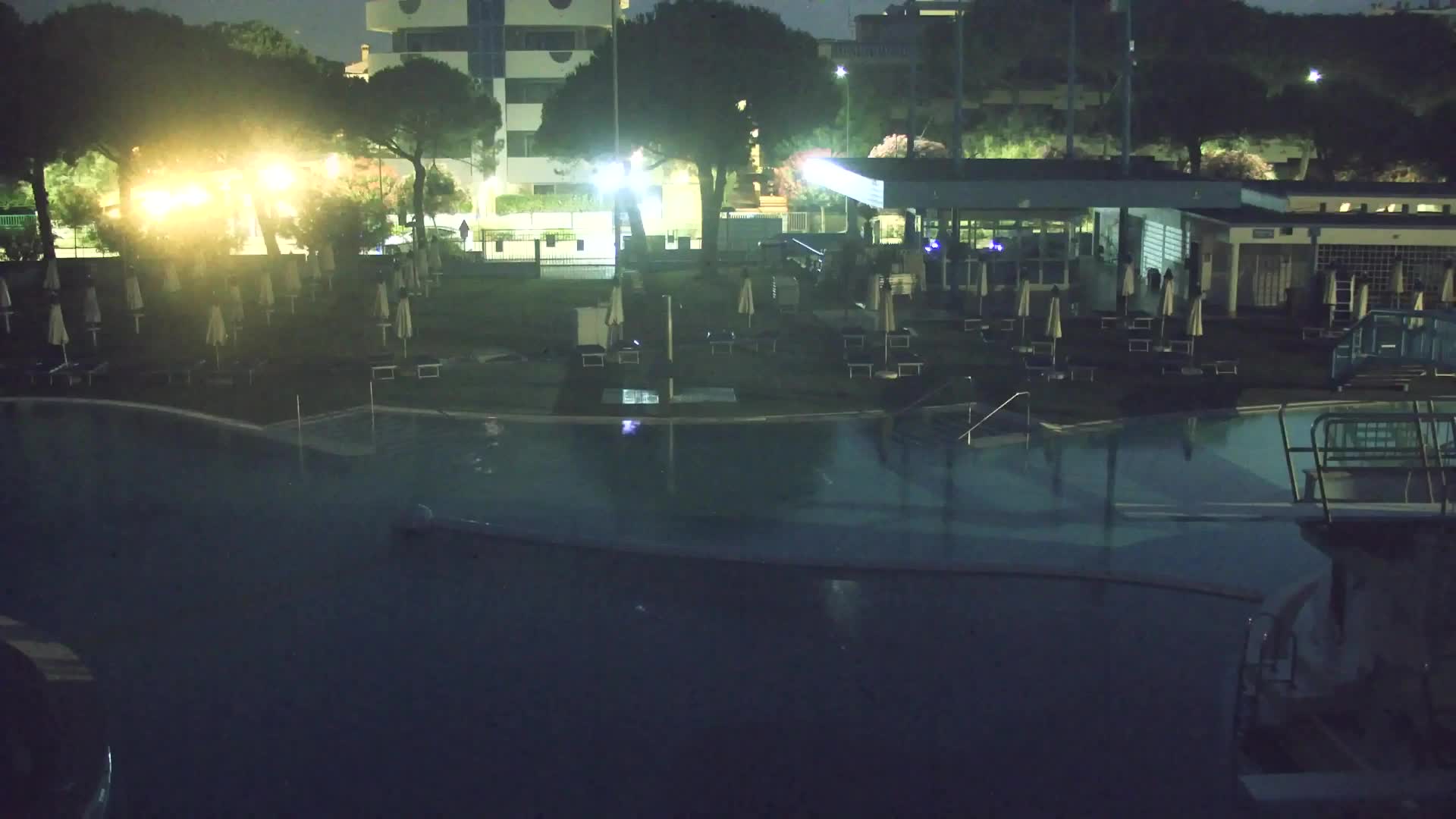 Webcam en vivo Grado: Vistas de la playa y del parque acuático en tiempo real