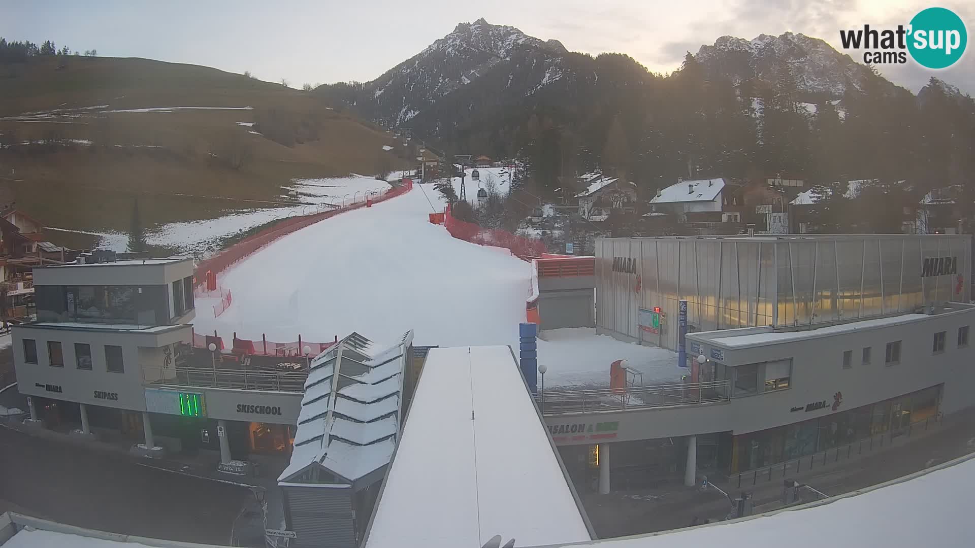 Kronplatz spletna kamera Miara spodnja postaja