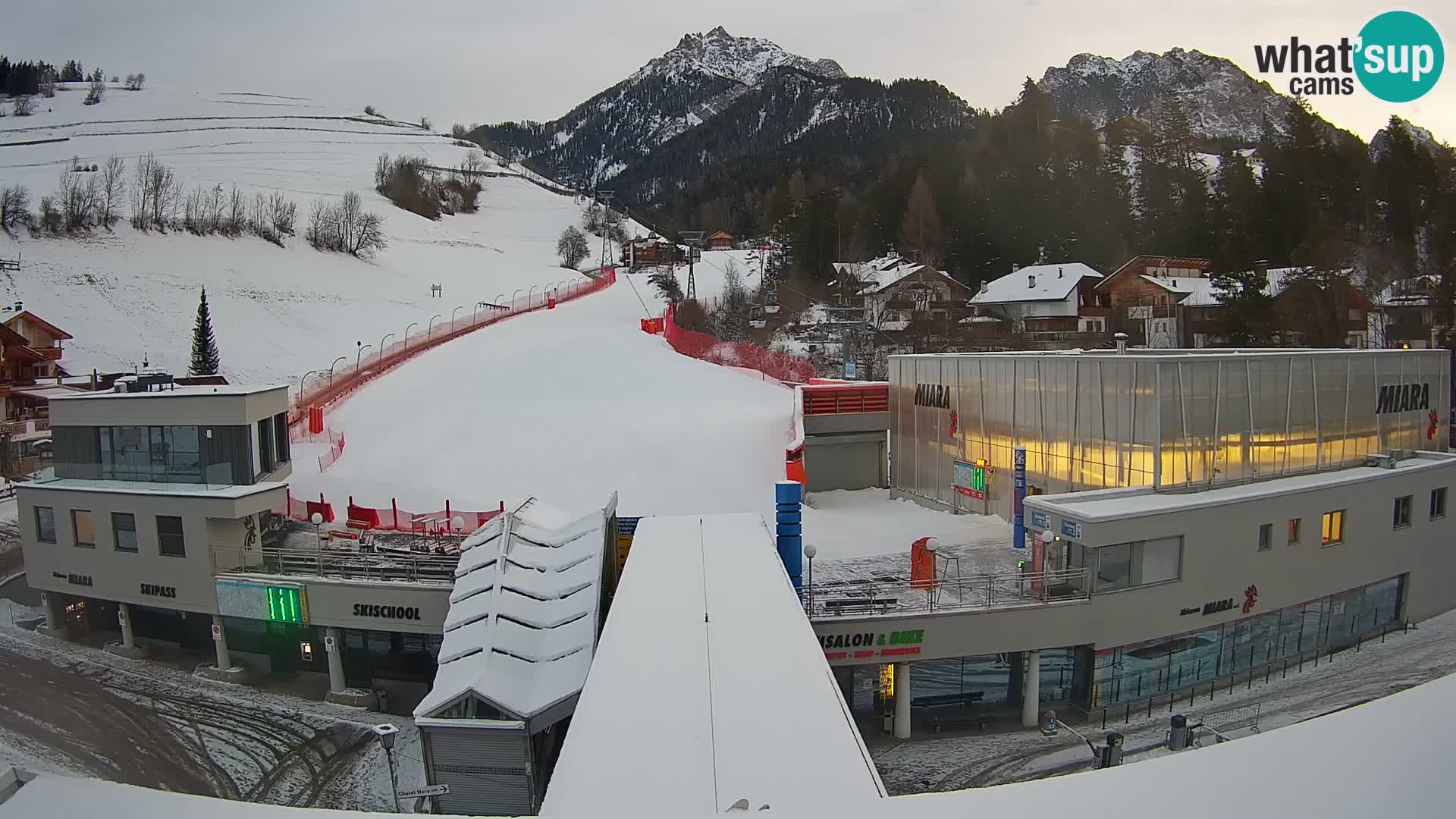 Plan de Corones Kronplatz Miara webcam en vivo – estación de valle