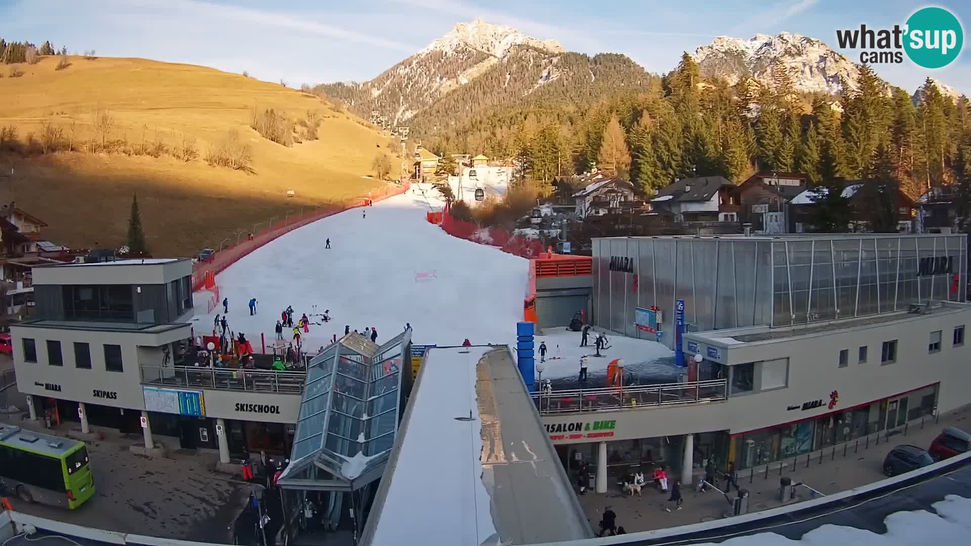 Kronplatz spletna kamera Miara spodnja postaja