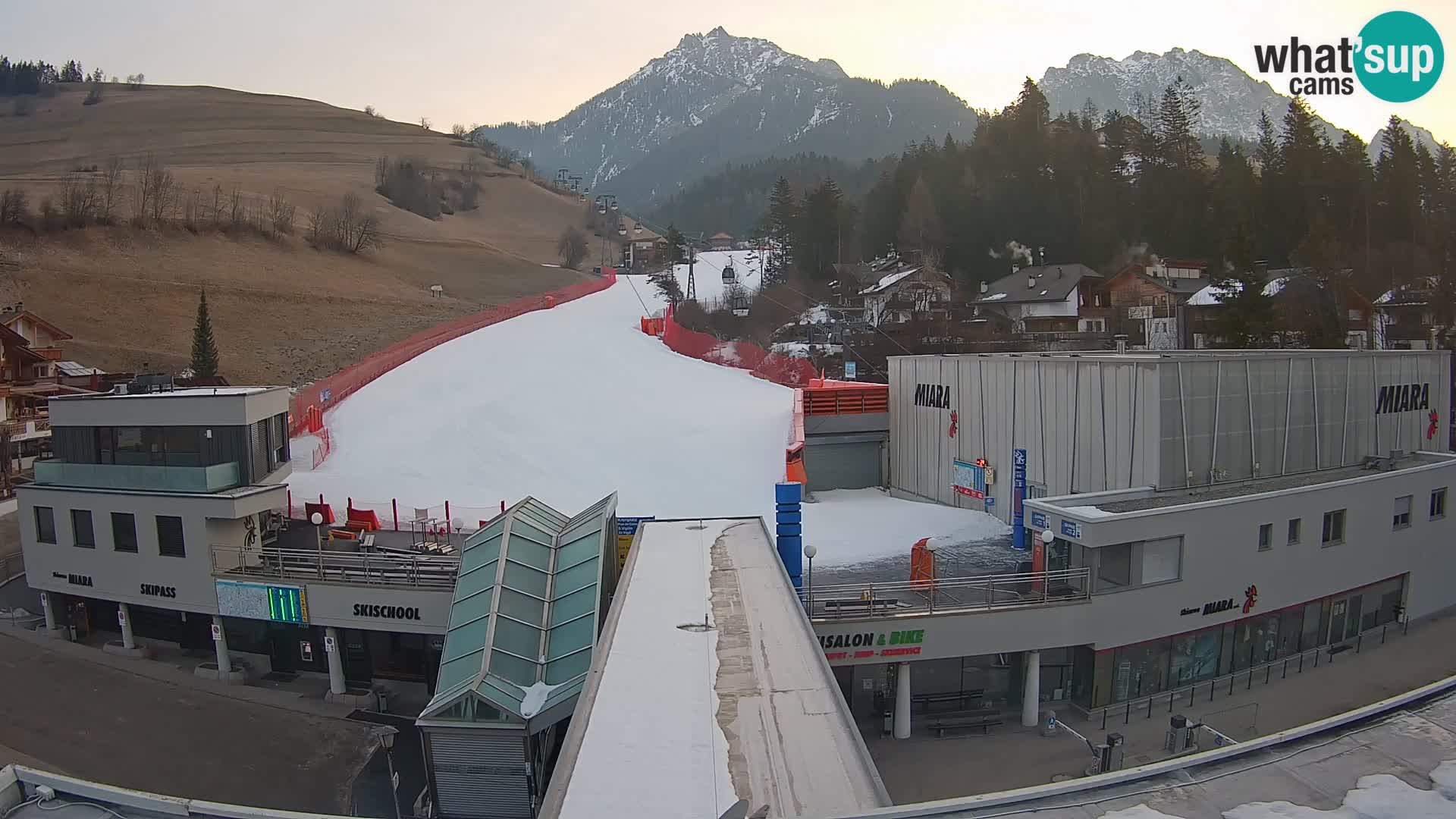 Plan de Corones Kronplatz Miara webcam en vivo – estación de valle