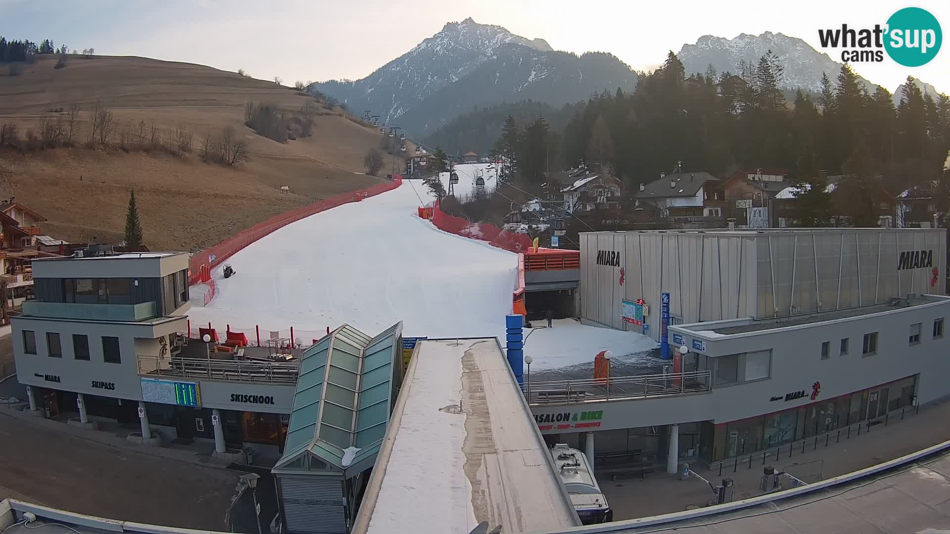 Plan de Corones Kronplatz Miara webcam en vivo – estación de valle