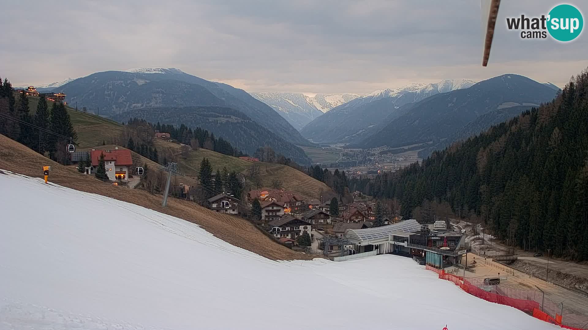 Snowpark Kronplatz webcam