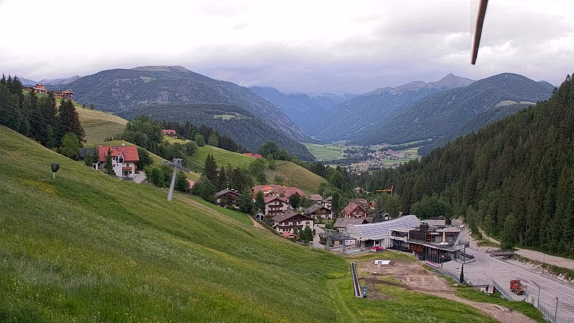Snowpark Kronplatz webcam