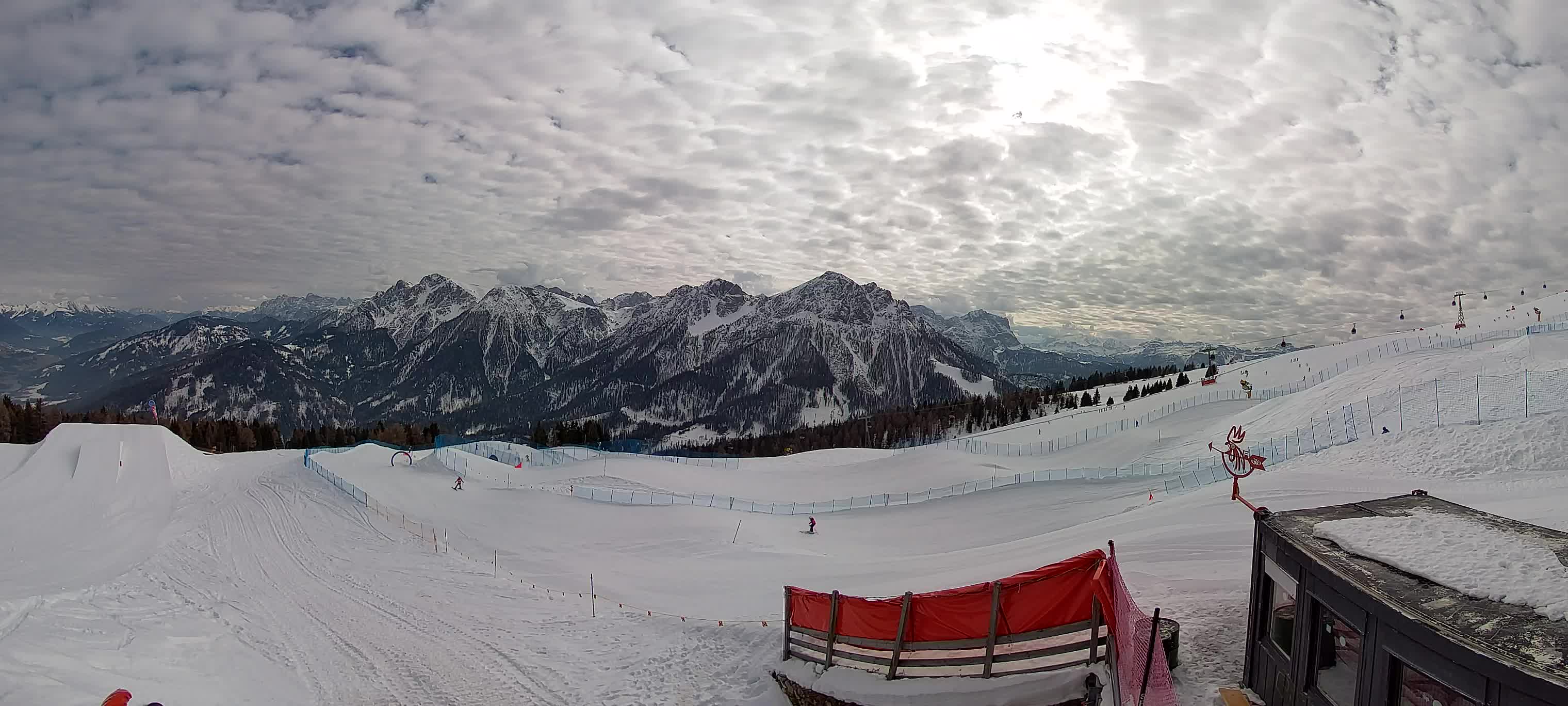 Snowpark Kronplatz live webcam