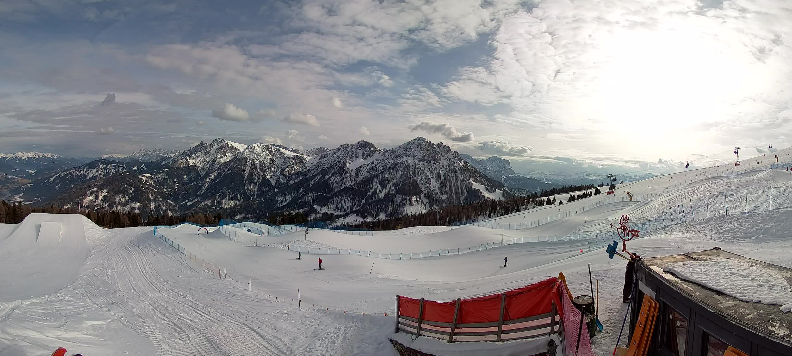 Snowpark Kronplatz live webcam