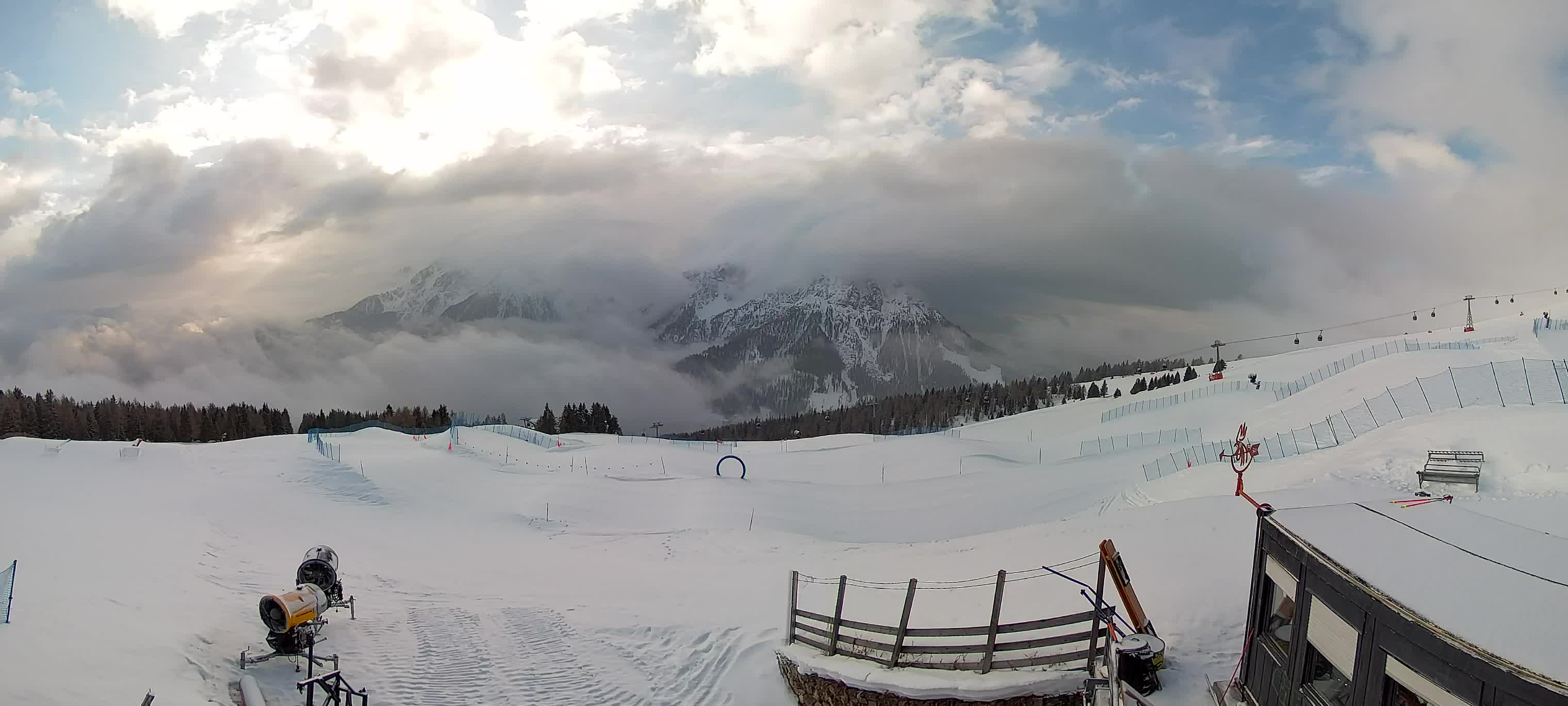 Snowpark Kronplatz live webcam