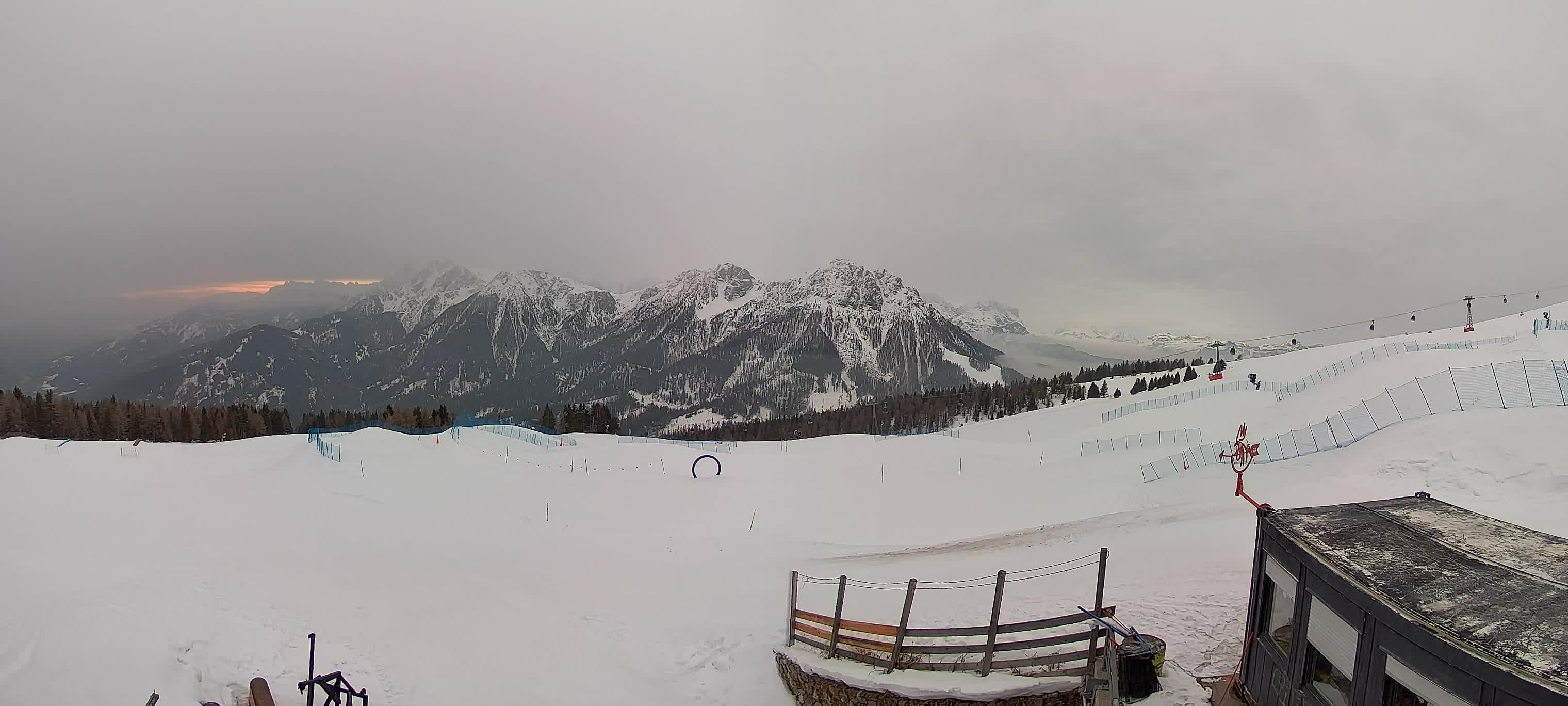 Snowpark Kronplatz live webcam