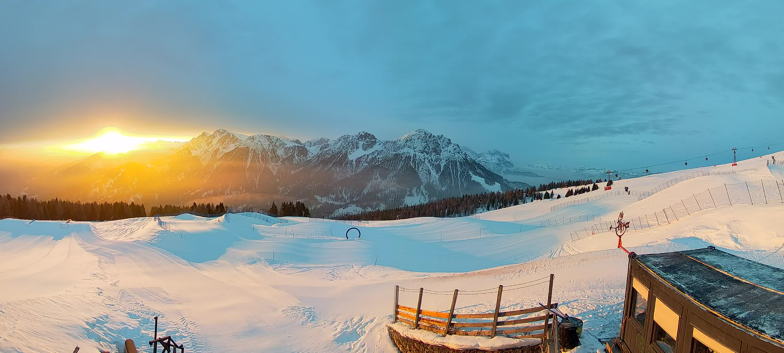 Snowpark Kronplatz live webcam
