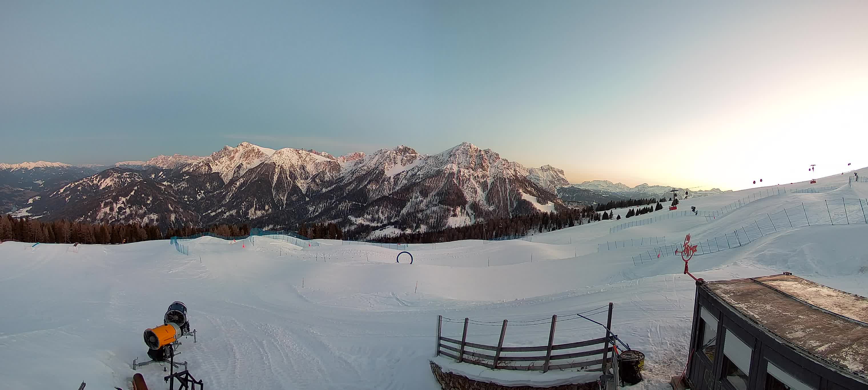 Snowpark Kronplatz live webcam