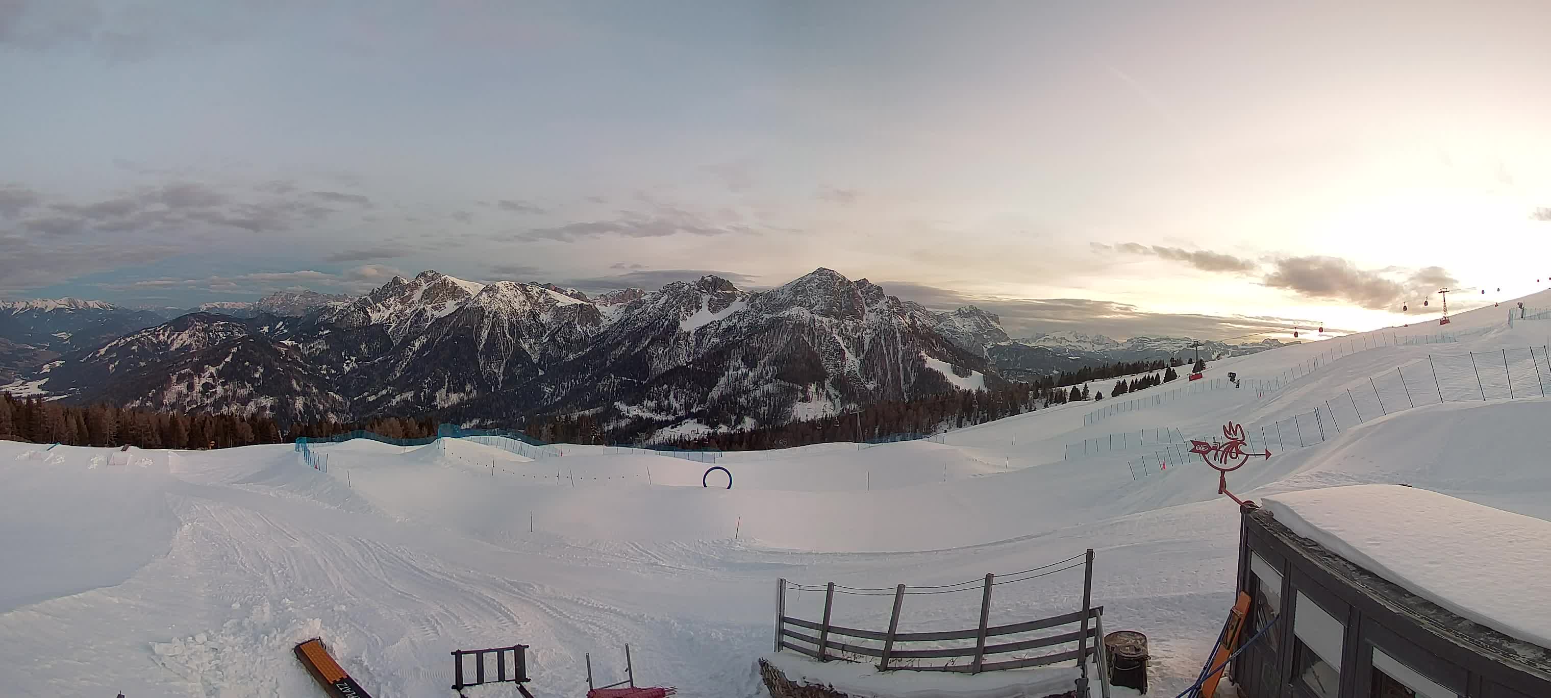 Snowpark Kronplatz live webcam