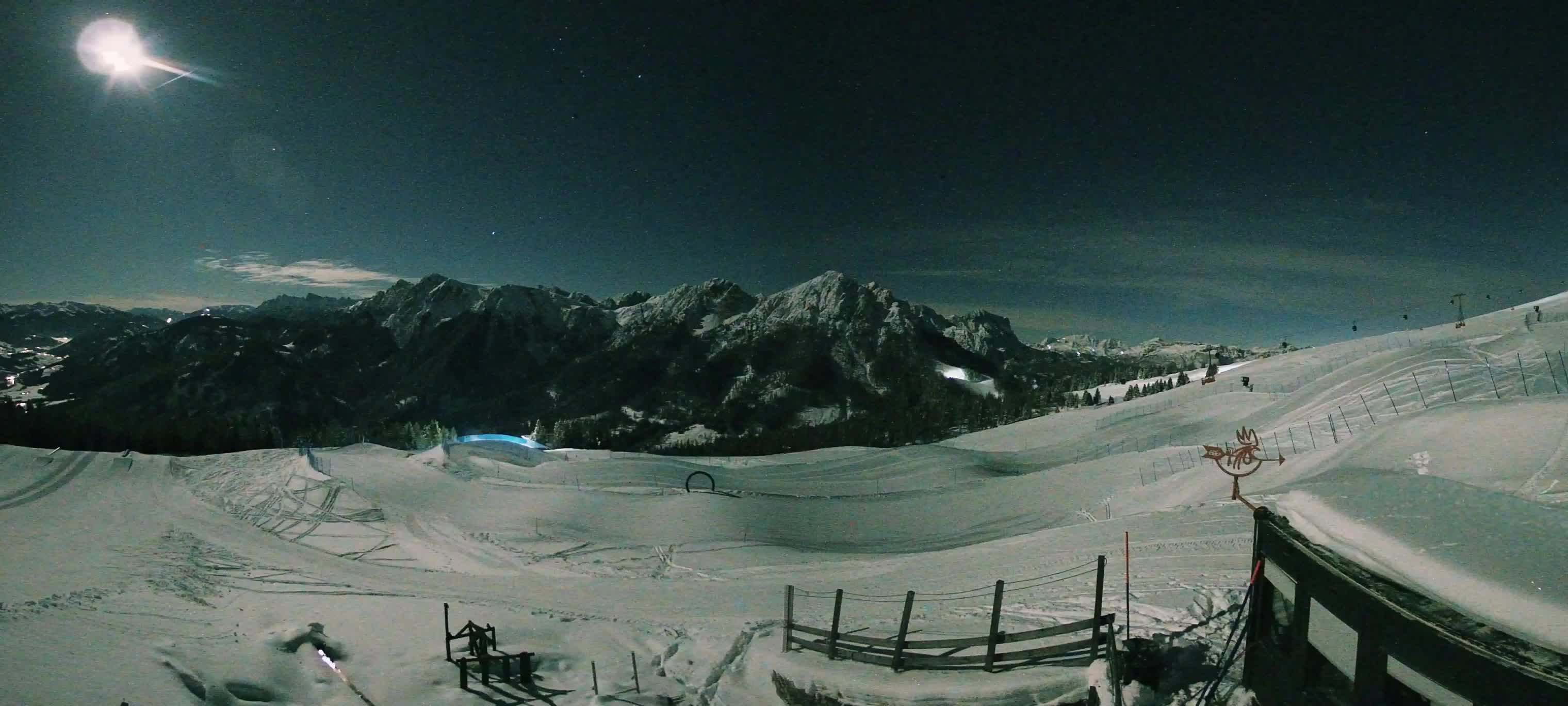 Snowpark Kronplatz live webcam