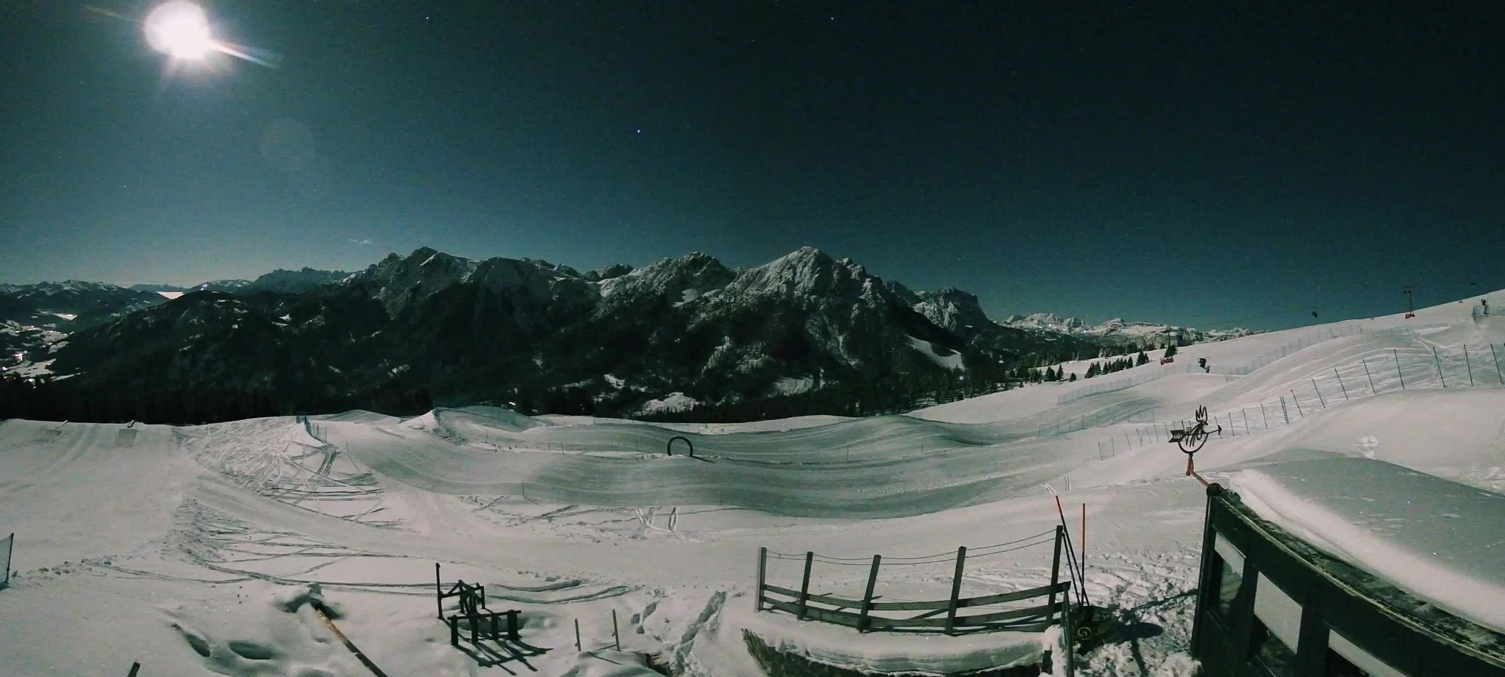 Snowpark Kronplatz live webcam