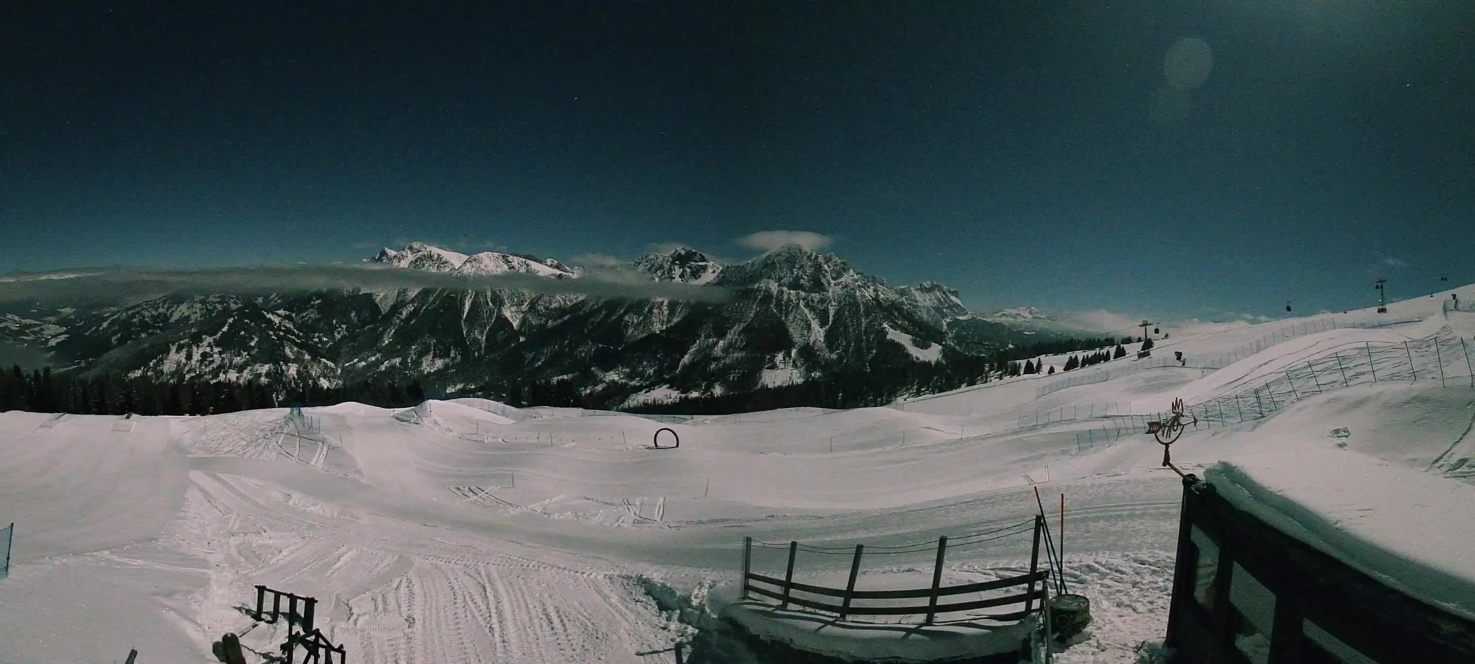 Snowpark Kronplatz live webcam