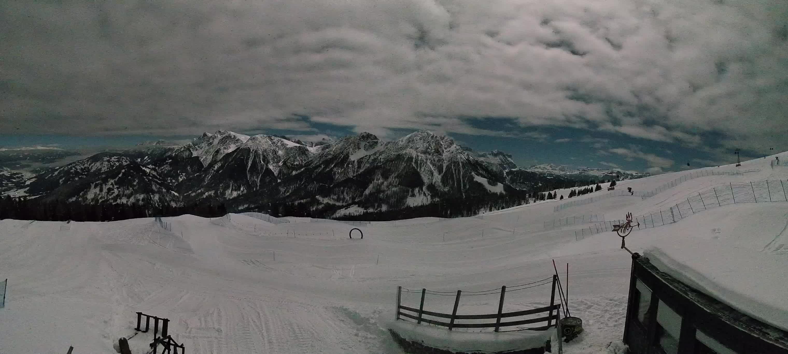 Snowpark Kronplatz live webcam