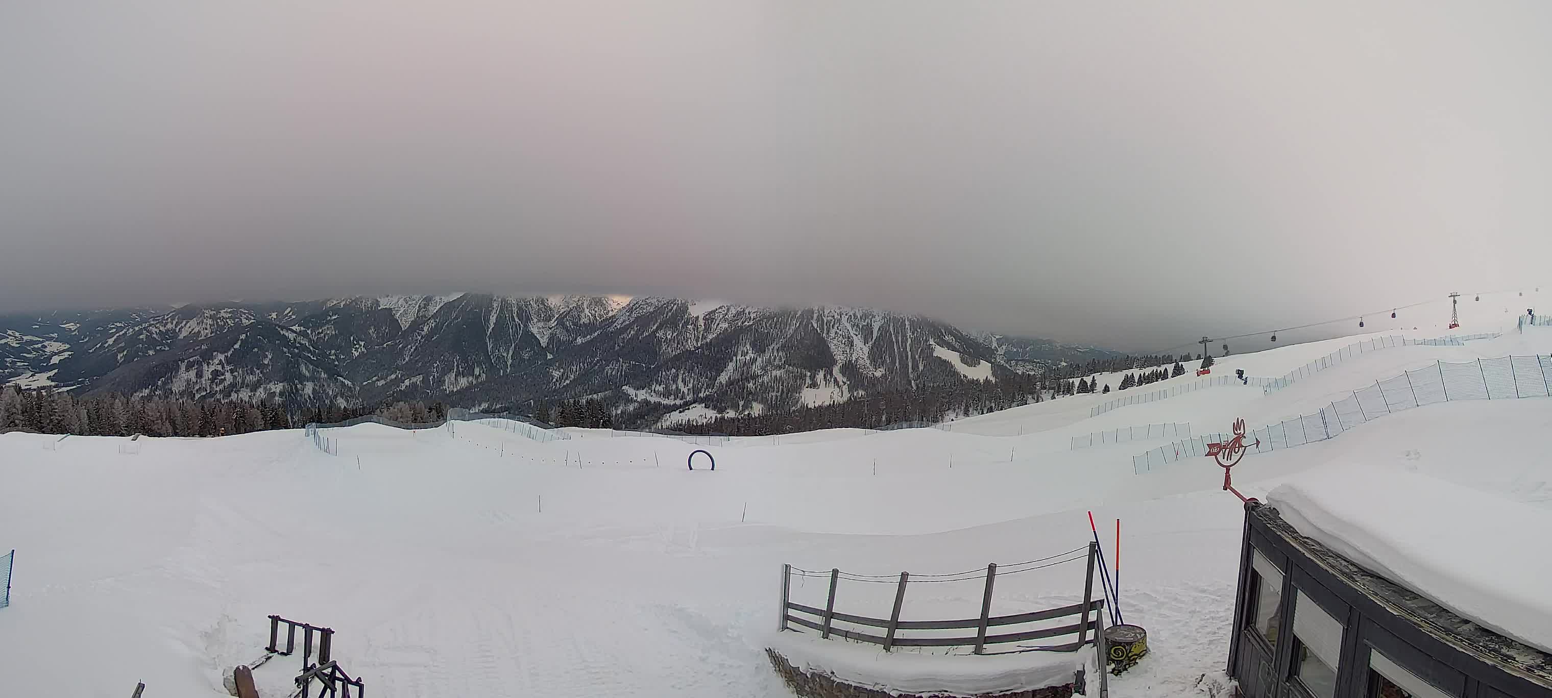 Snowpark Kronplatz live webcam