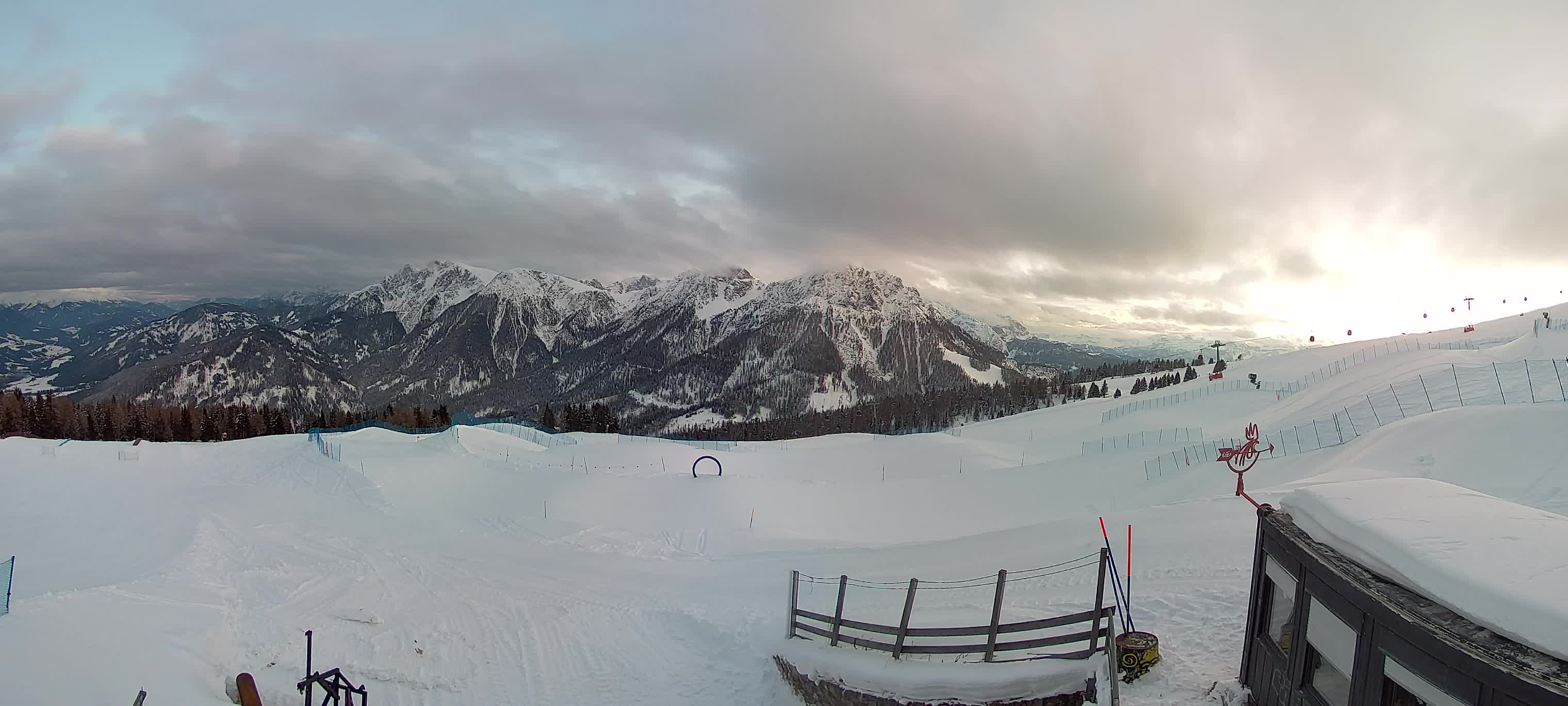 Snowpark Kronplatz live webcam