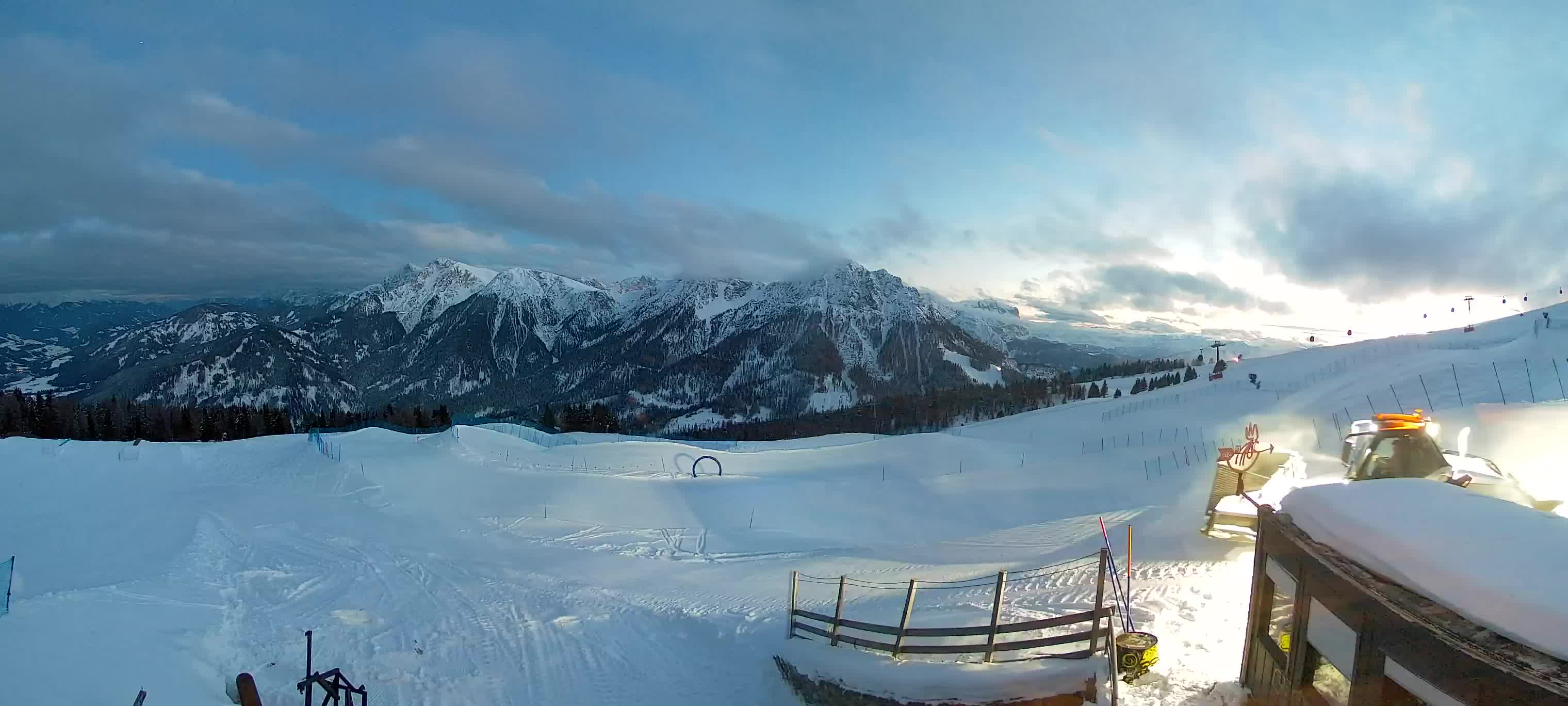 Snowpark Kronplatz live webcam