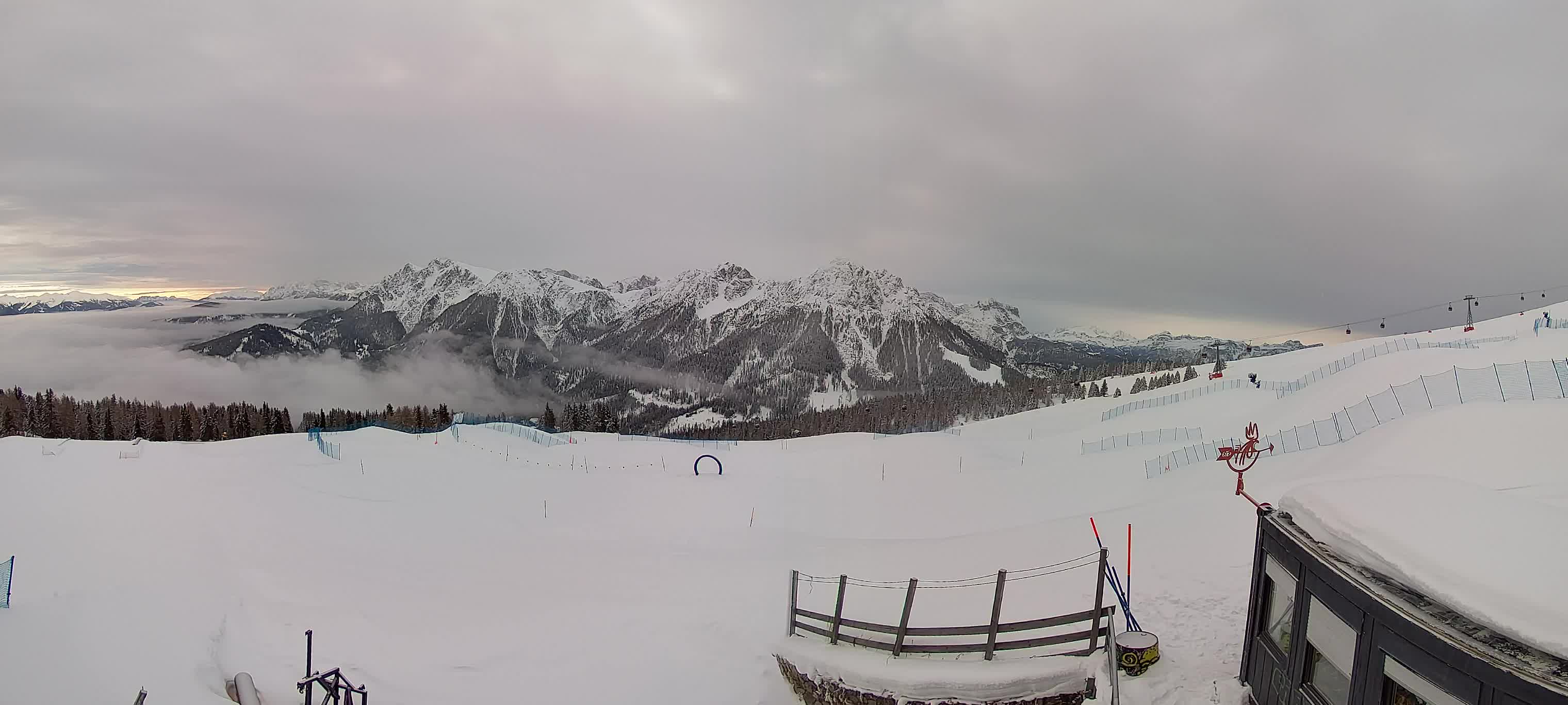 Snowpark Kronplatz live webcam