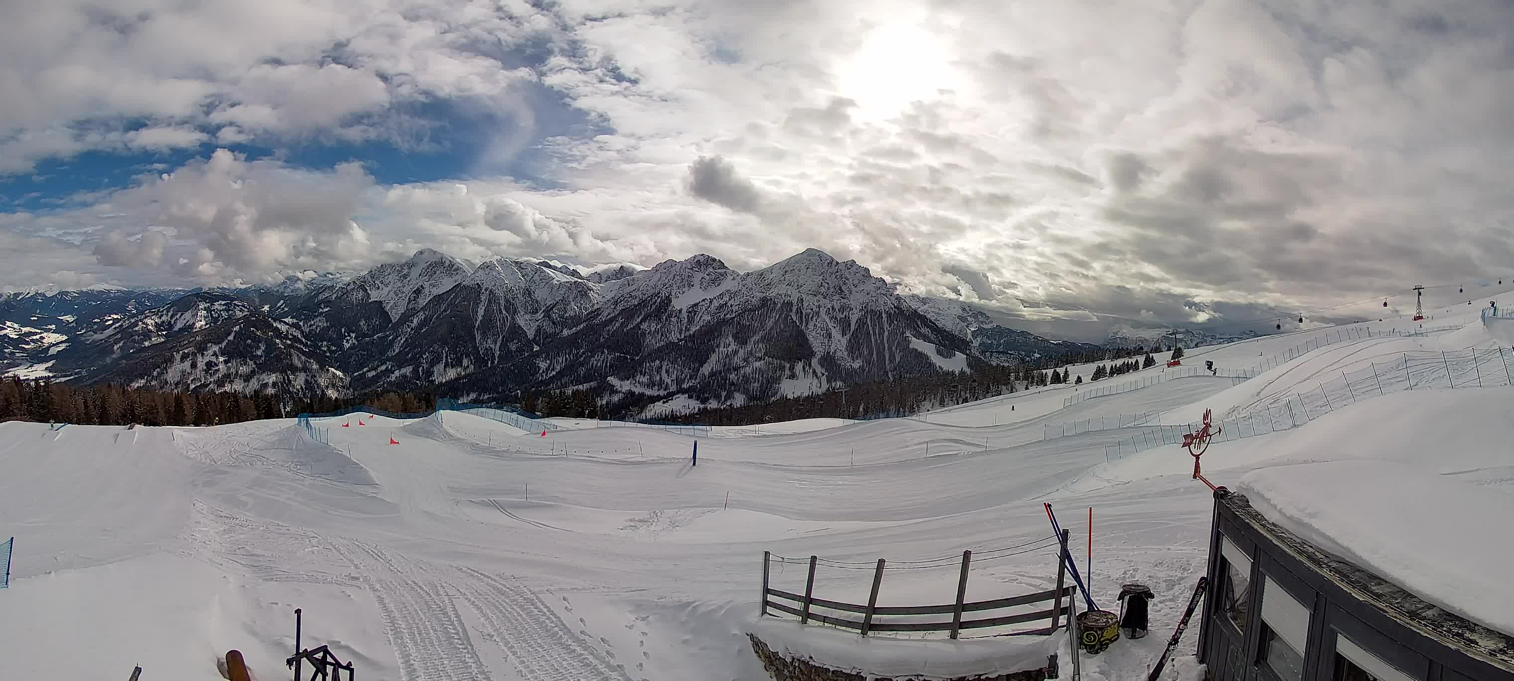 Snowpark Kronplatz live webcam