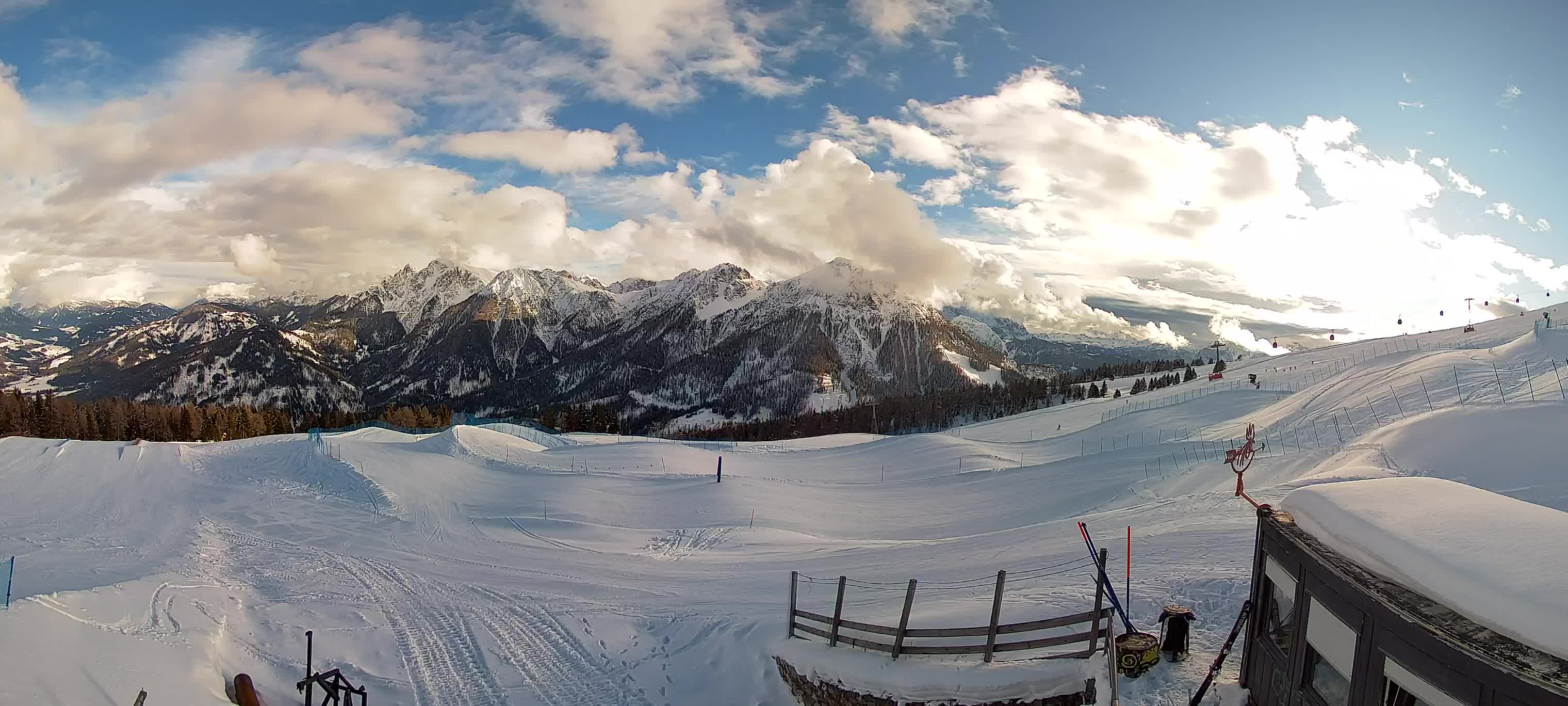 Snowpark Kronplatz live webcam
