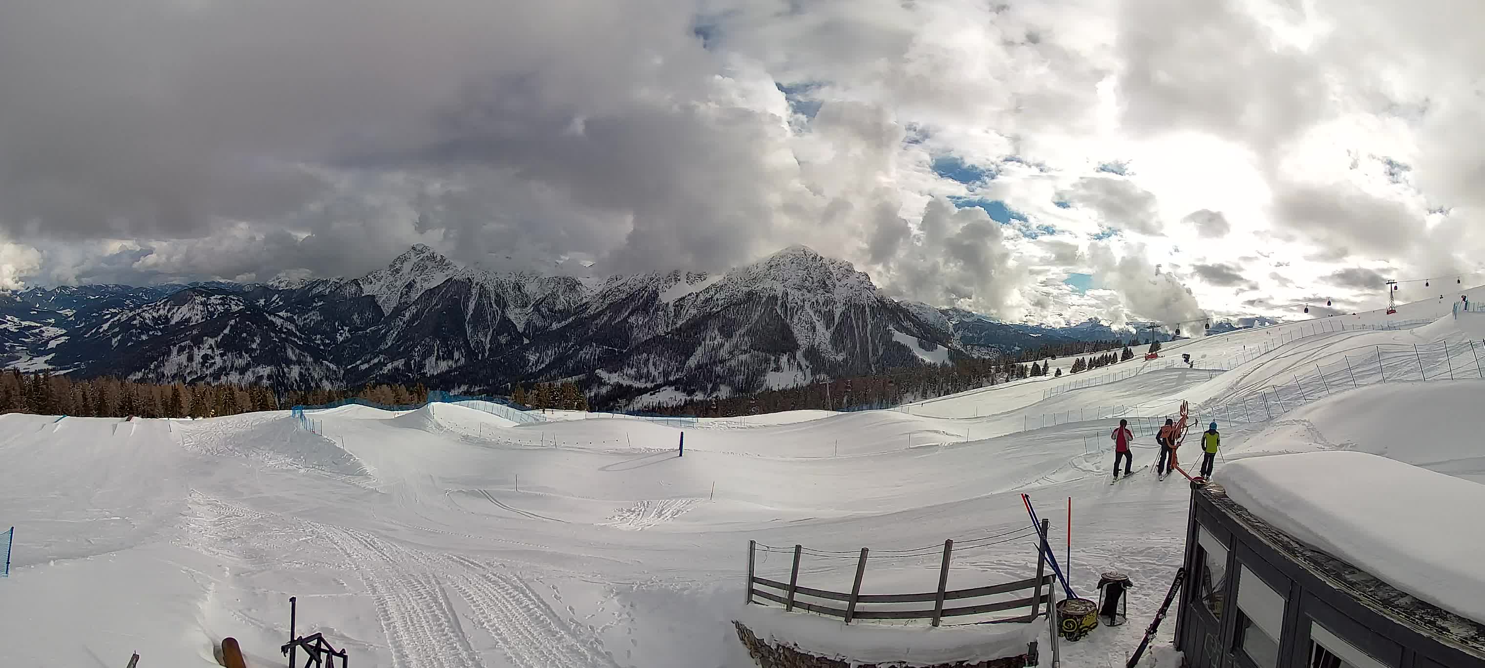 Snowpark Kronplatz live webcam