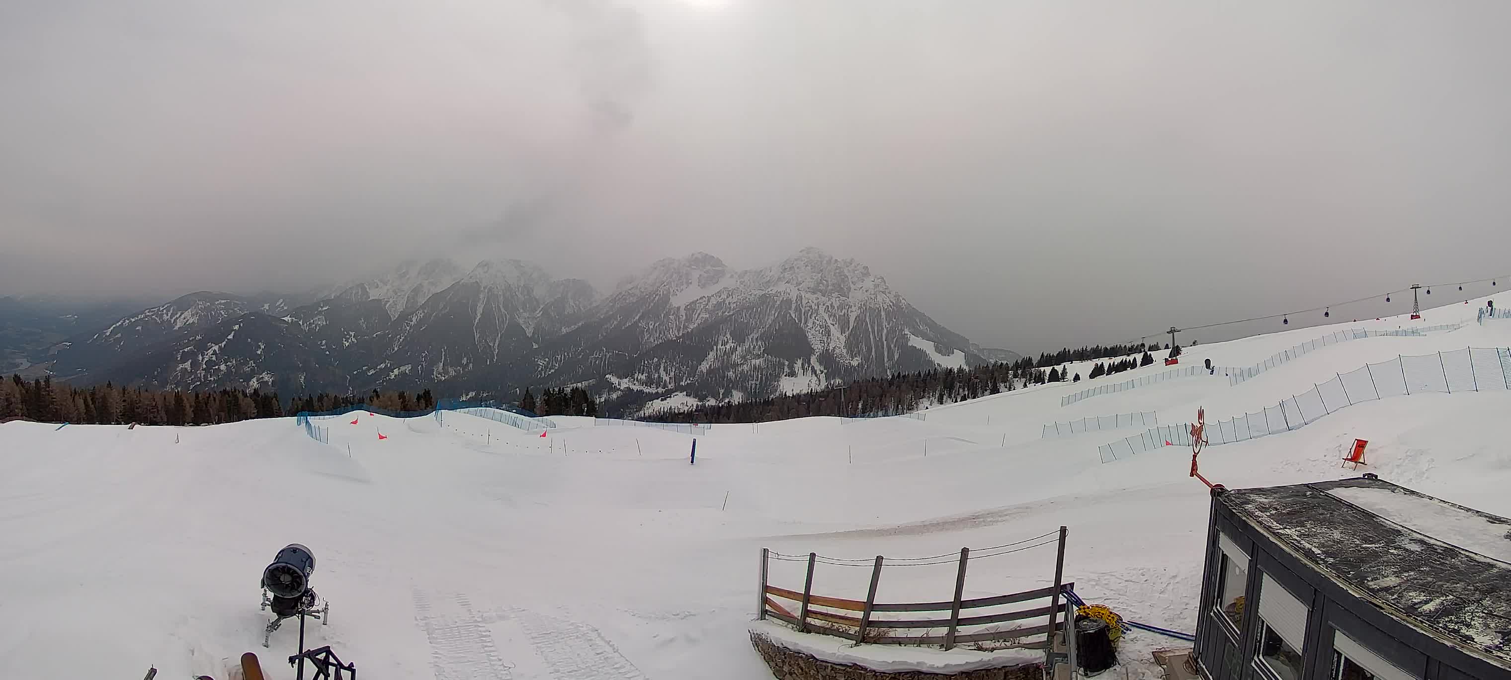 Snowpark Kronplatz live webcam