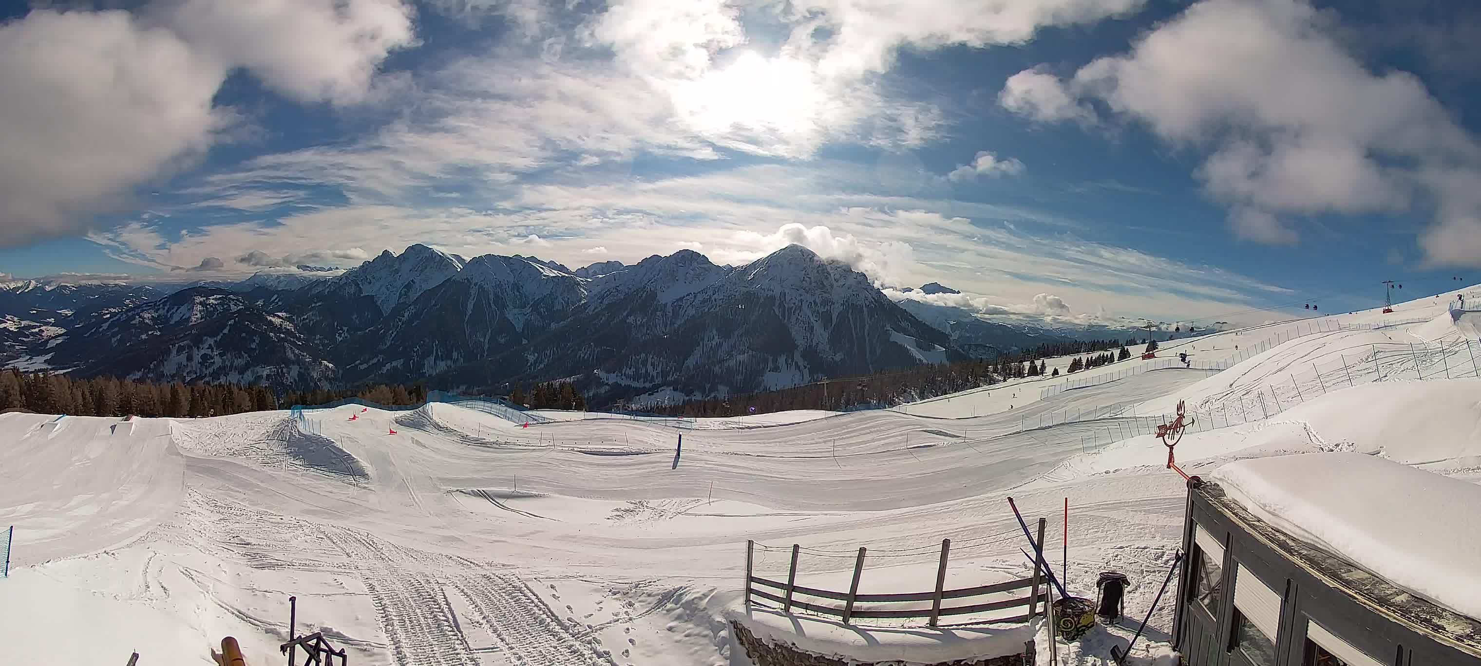 Snowpark Kronplatz live webcam