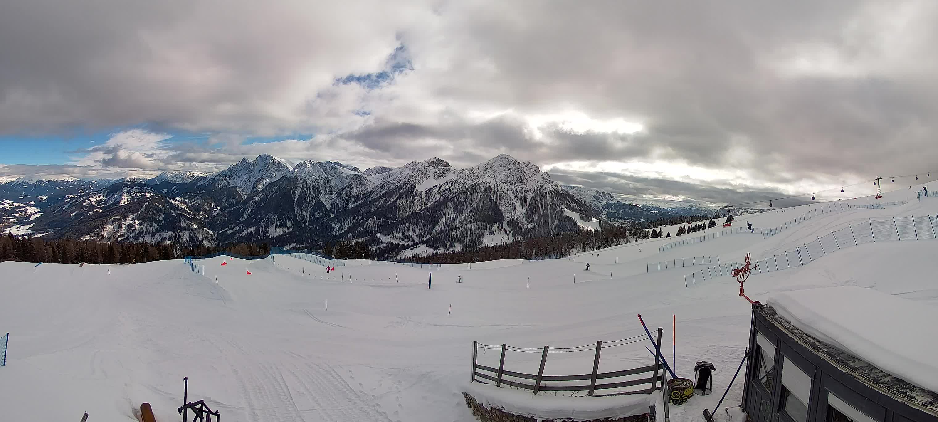 Snowpark Kronplatz live webcam