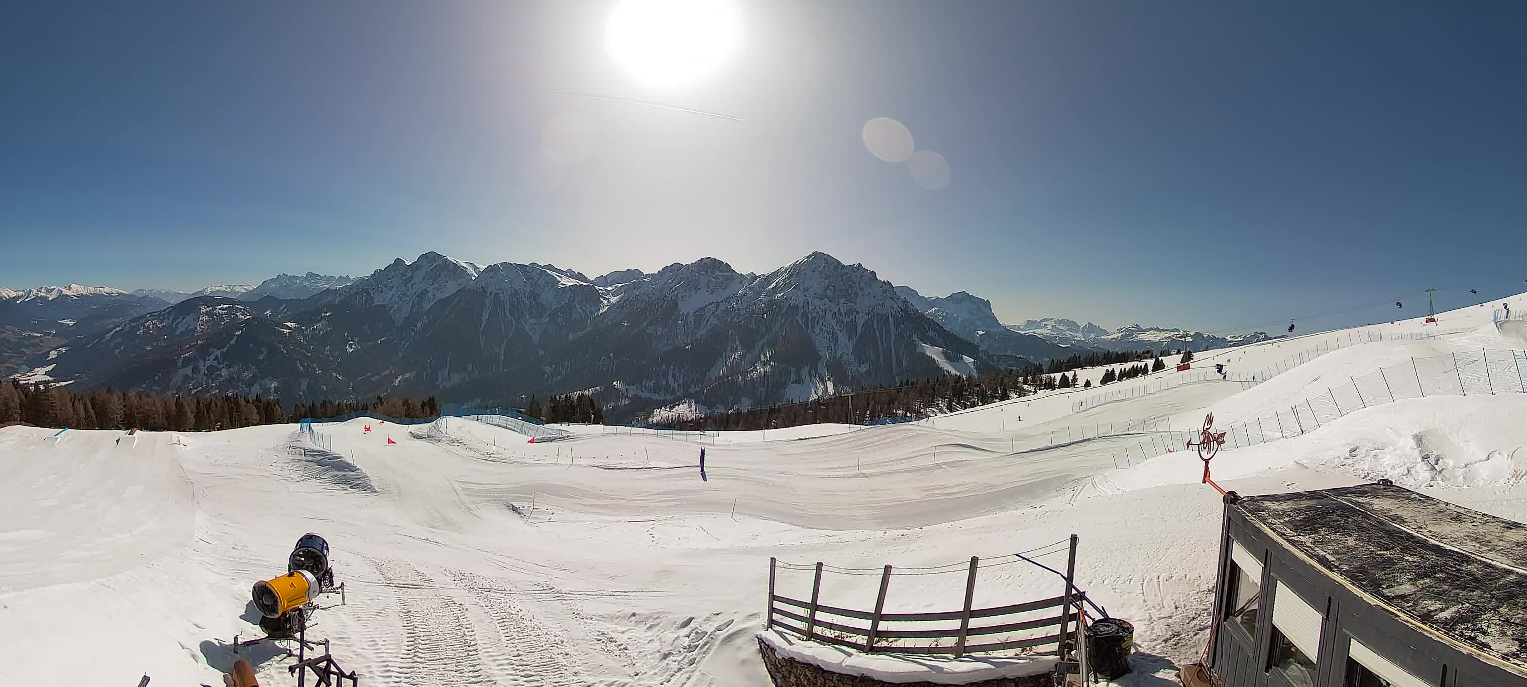 Snowpark Kronplatz live webcam